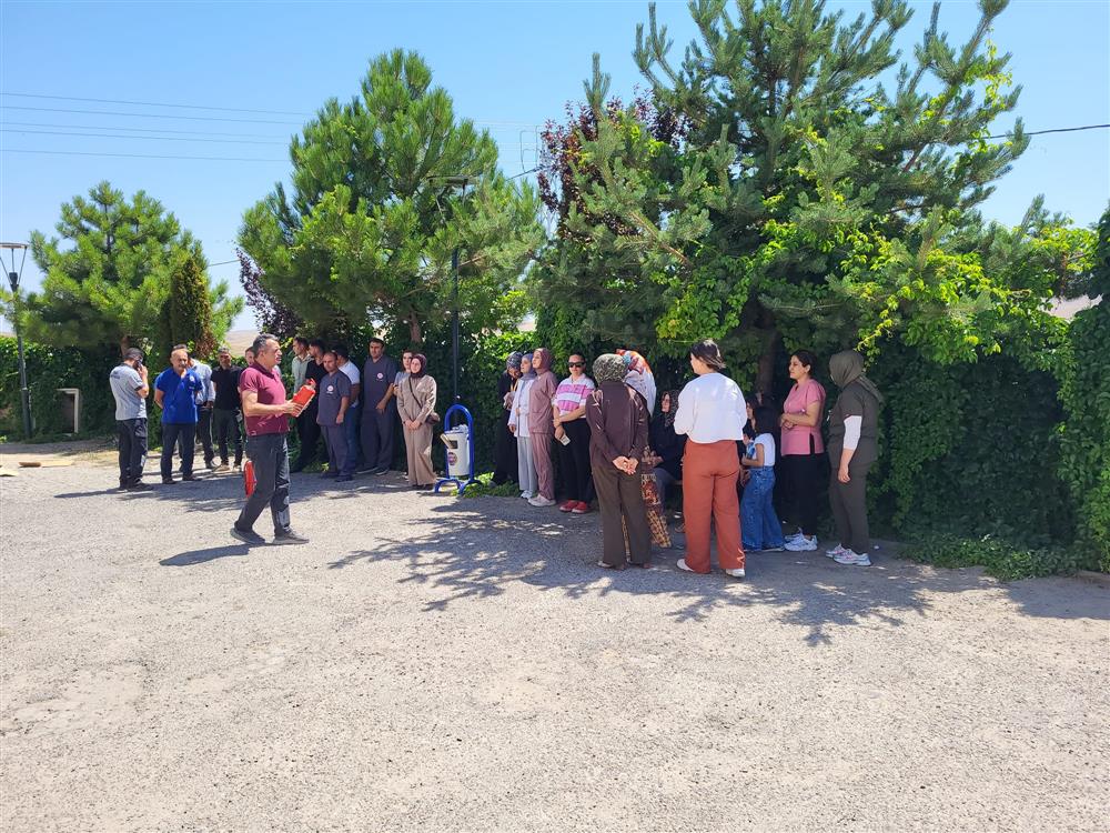 Akpınar’da Sağlık Çalışanlarına Eğitim 1