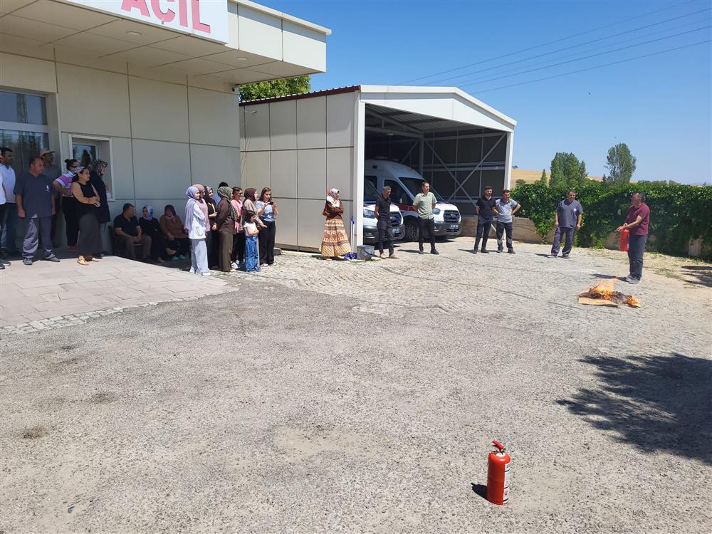 Akpınar’da Sağlık Çalışanlarına Eğitim 4