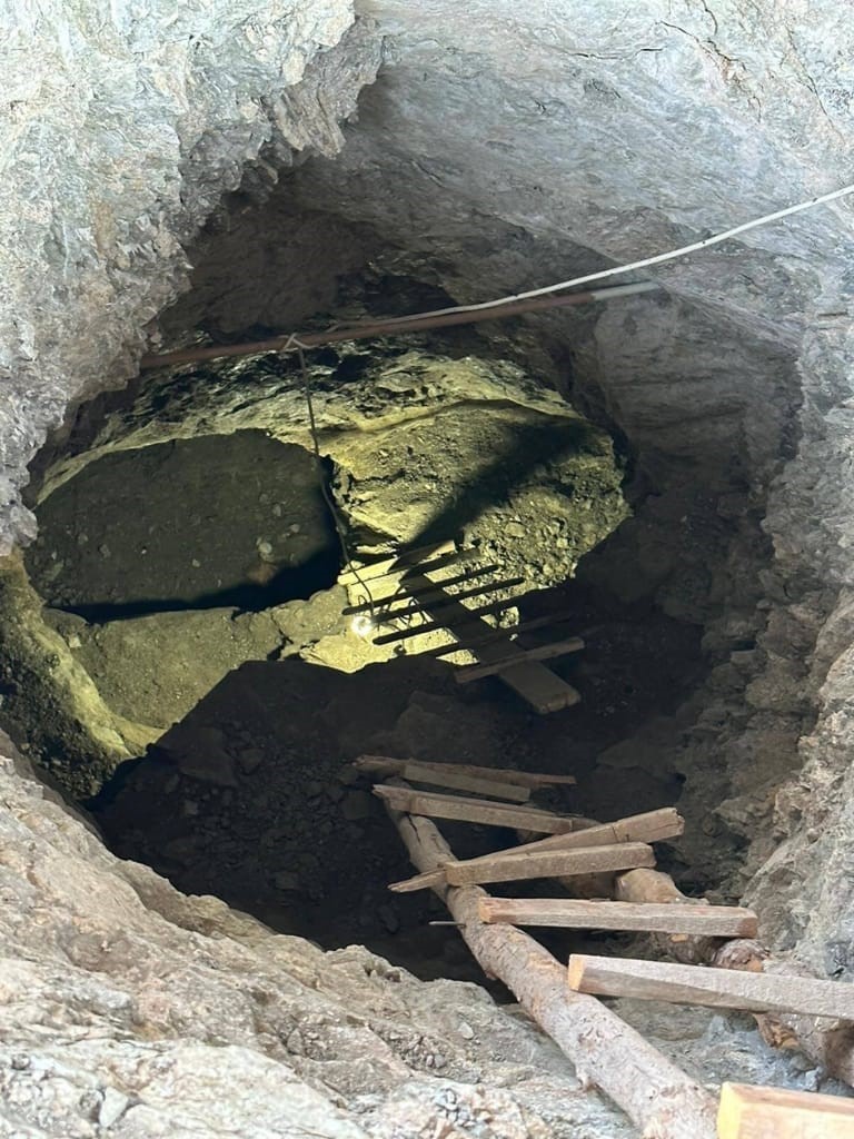 Bahçeyi Kazdı, Jandarma Baskınıyla Yakalandı1