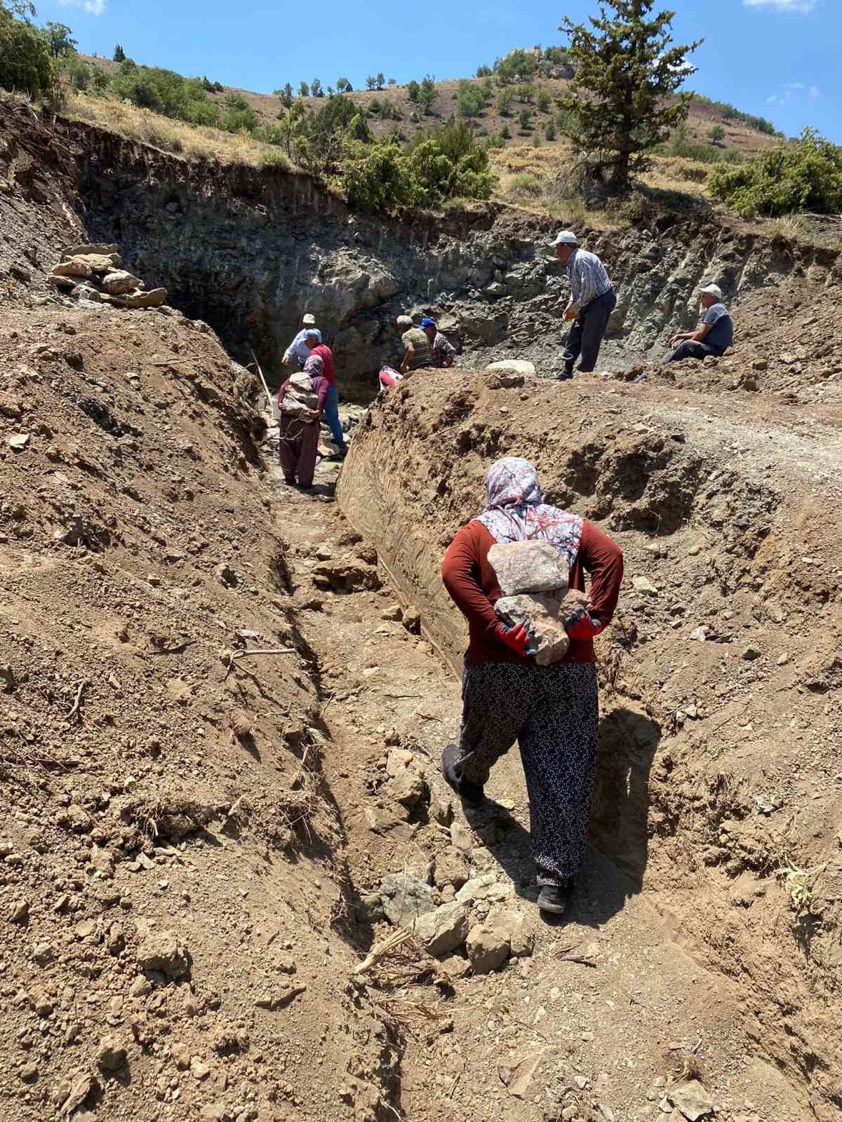 Birlikten Doğan Çeşme1