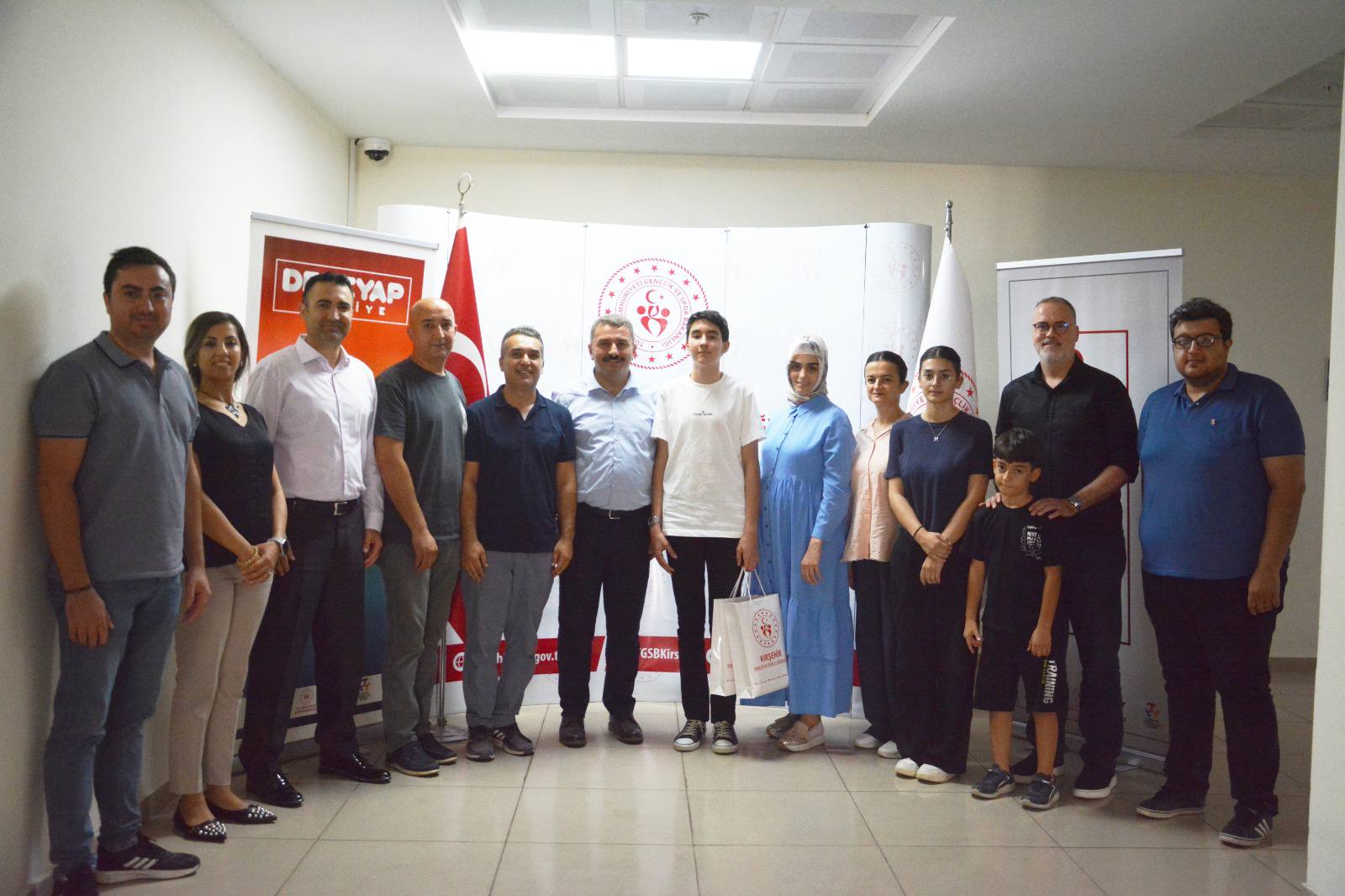 Çakmakçı, Kırşehir’de Lgs Şampiyonlarını Ödüllendirdi2