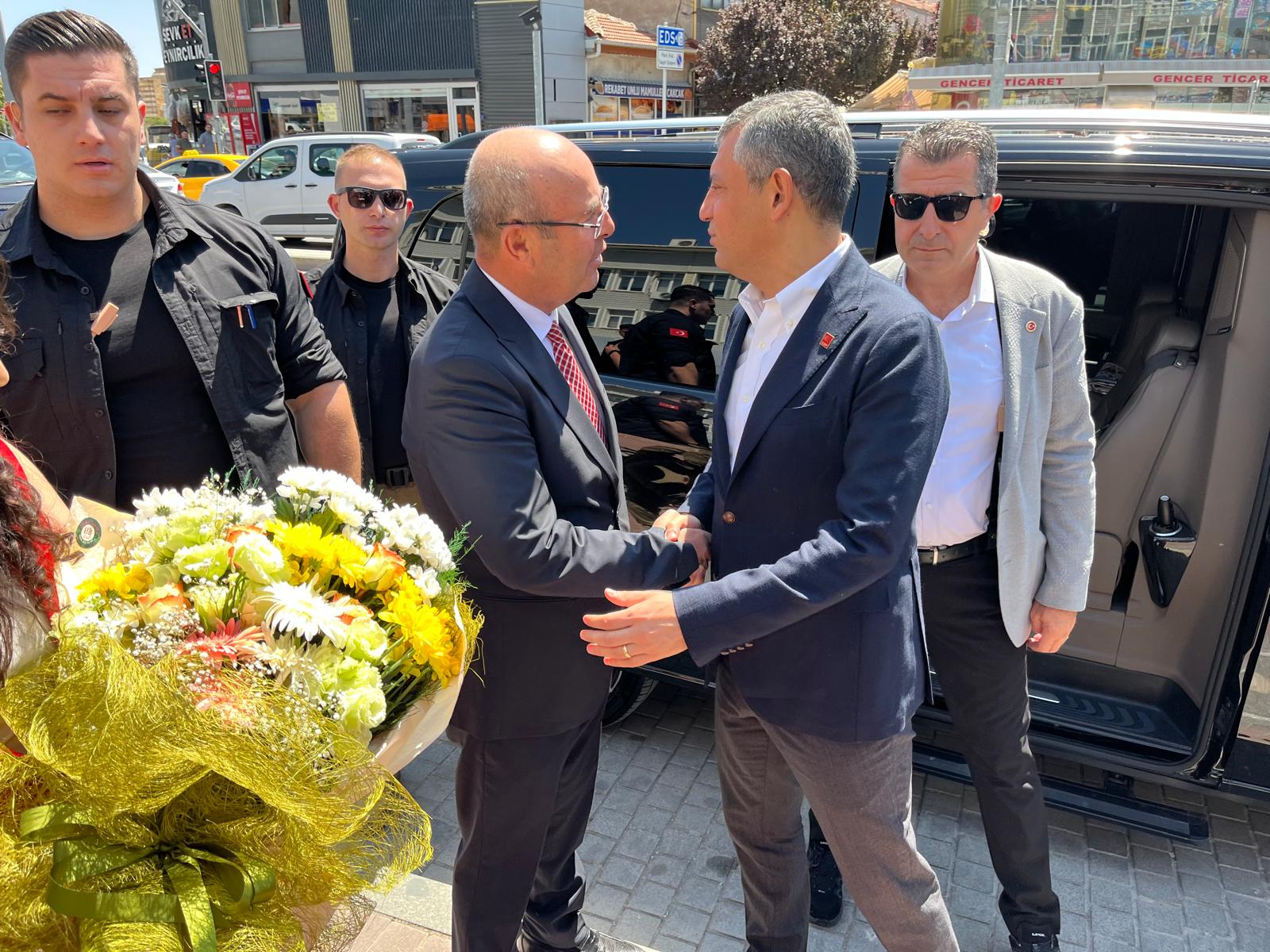 Chp Lideri Özel, Emeklilerle Bir Araya Geldi (1)-1