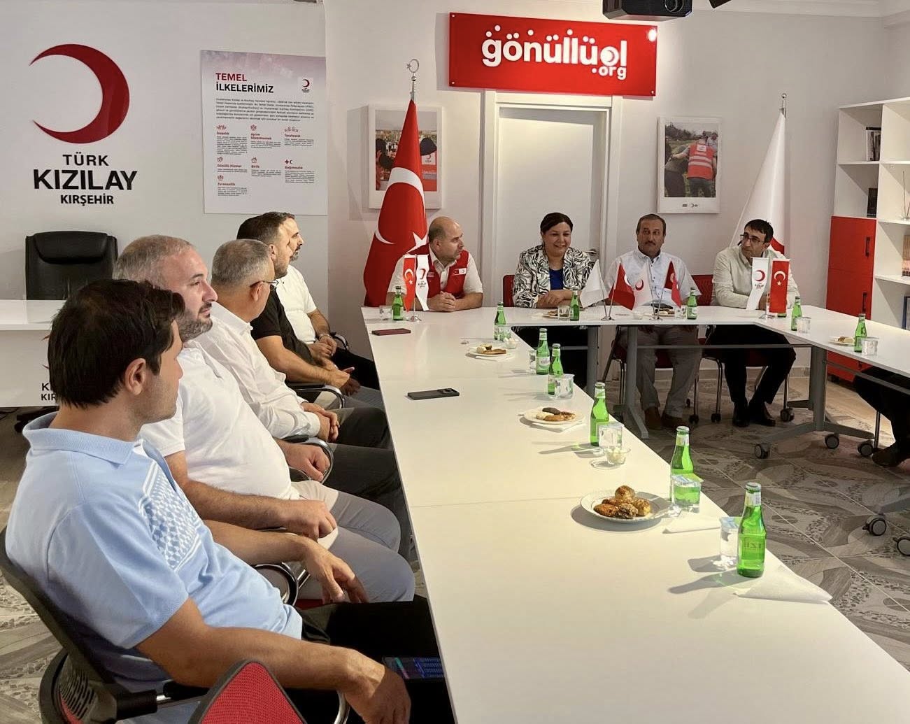 Dünya İnsani Yardım Günü’nde Gönüllülerle Bir Araya Geldiler2