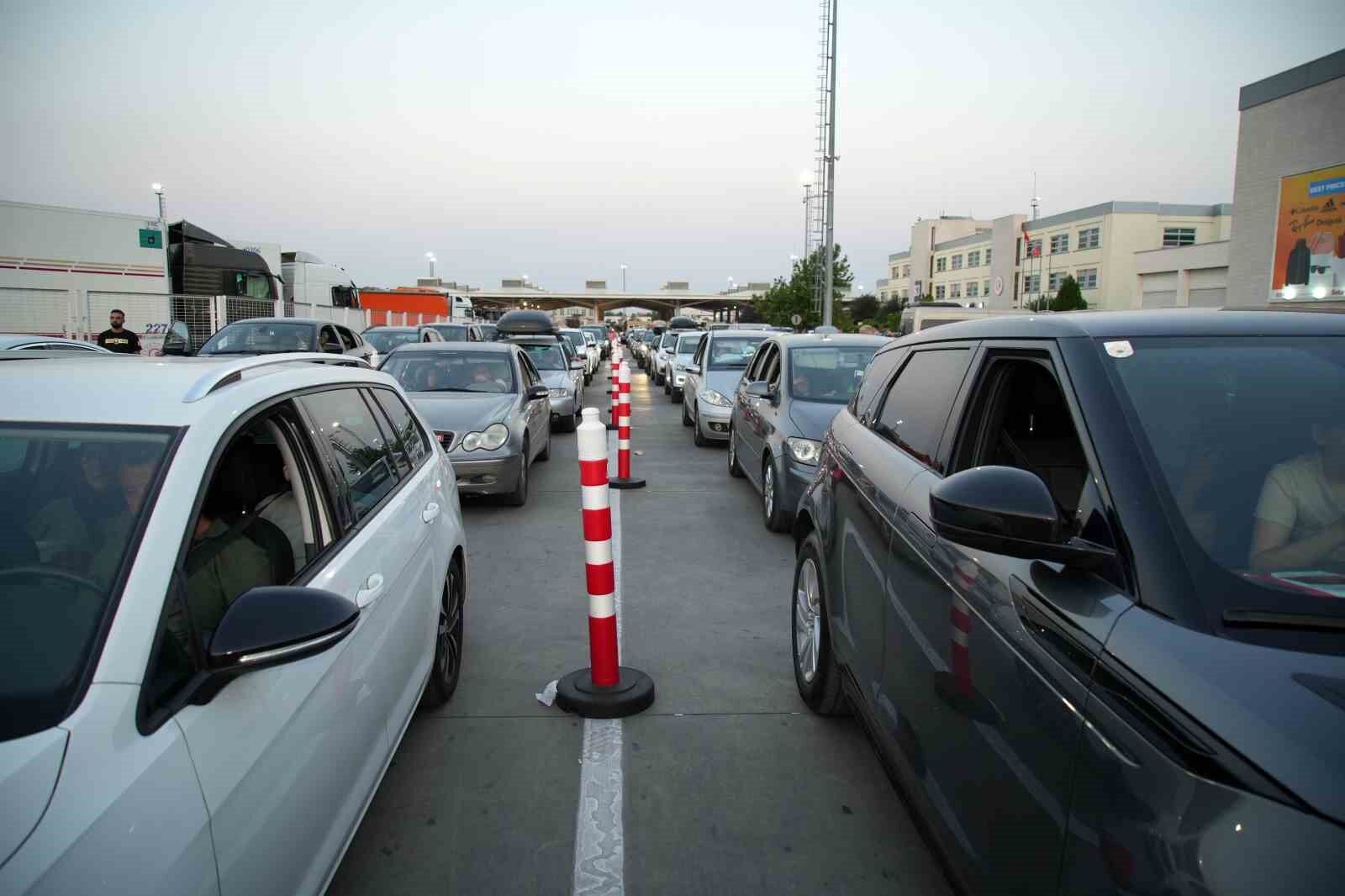 Gurbetçilerin Dönüş Yolculuğu Başladı