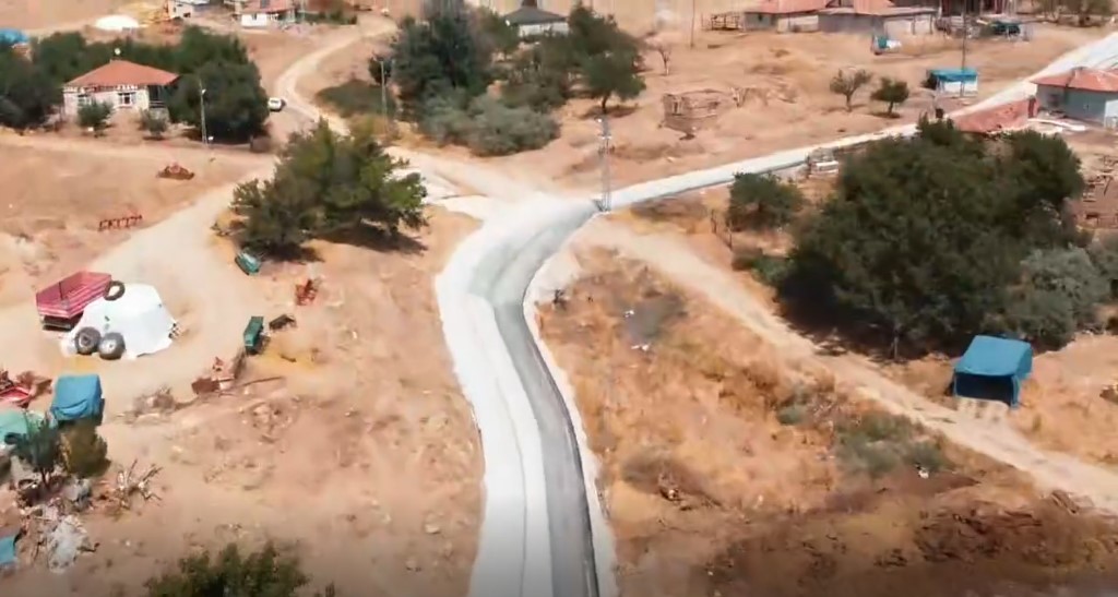 Kaman’da Yıllardır Beklenen Yol Tamamlandı (3)