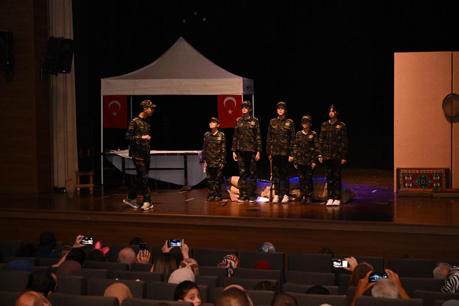 Kırşehir’de Çocuklar Zaferin Kahramanları Oyunu Ile 30 Ağustos Coşkusunu Yaşadı (4)