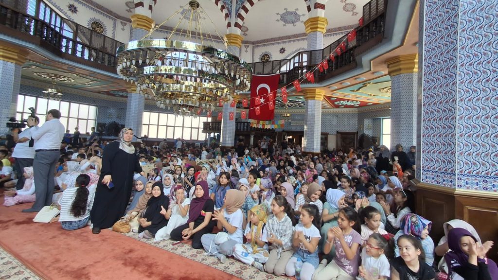 Kırşehir’de Kur’an Kursu Öğrencileri Buluştu