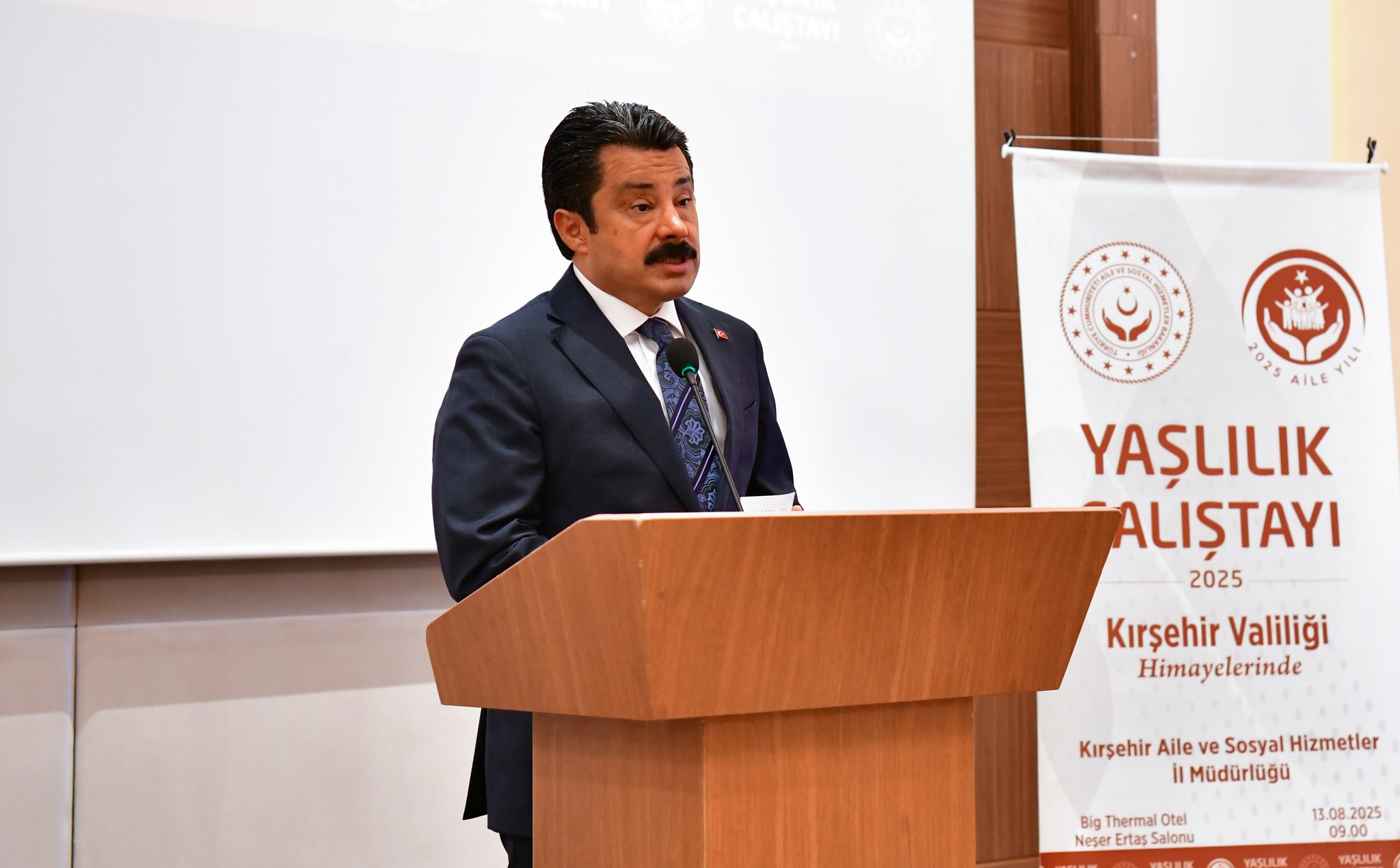 Kırşehir’de “Yaşlılık Çalıştayı” Başladı 2