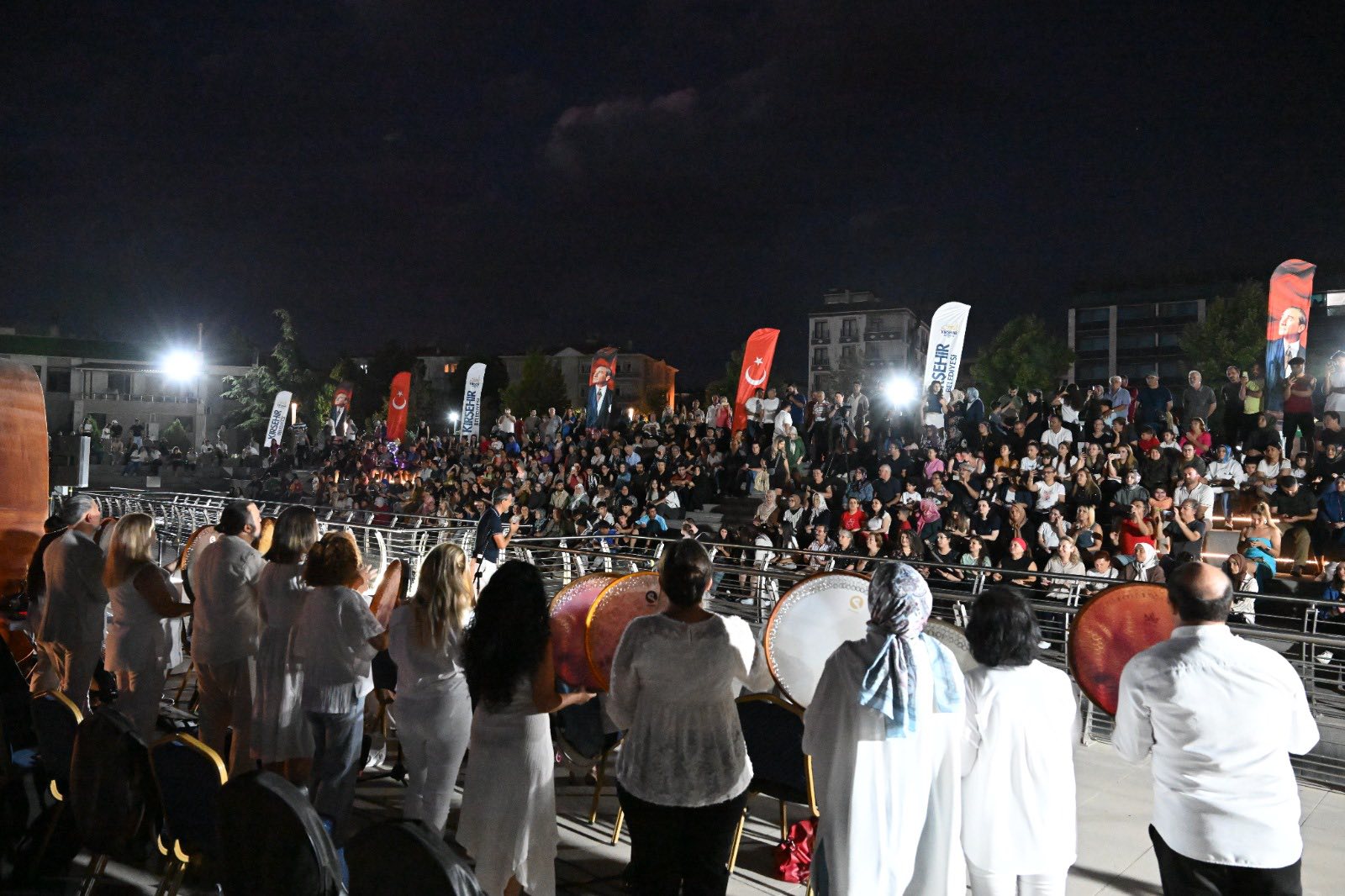 Kırşehir’de Yaz Akşamı Kent Parkı Sallandı 3