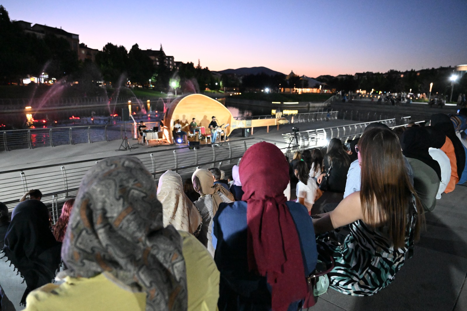 Kırşehir’in Sıcak Akşamı Niha Band’la Canlandı (4)
