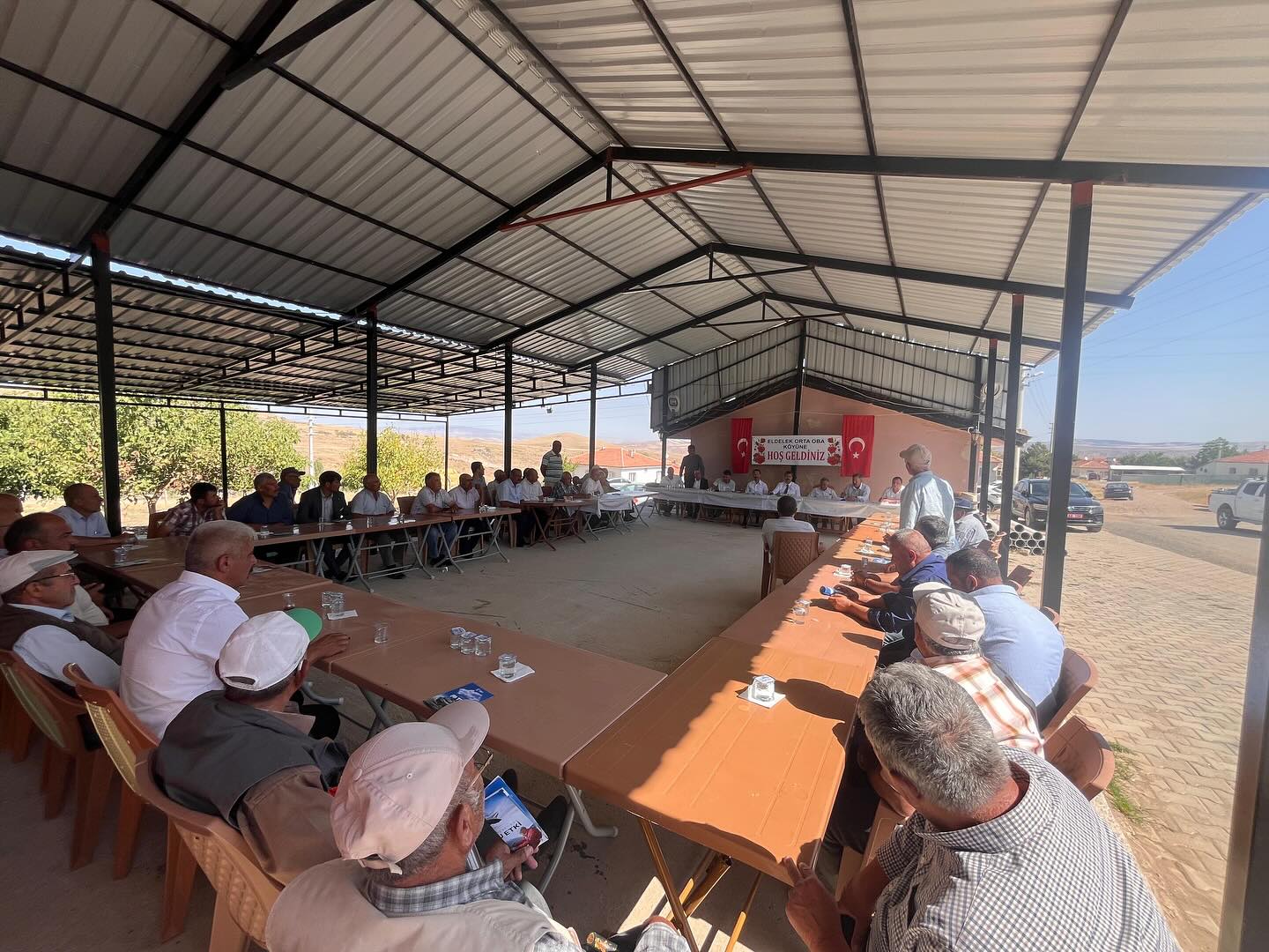 Milletvekili Erkan Muhtarlarla Bir Araya Geldi 2