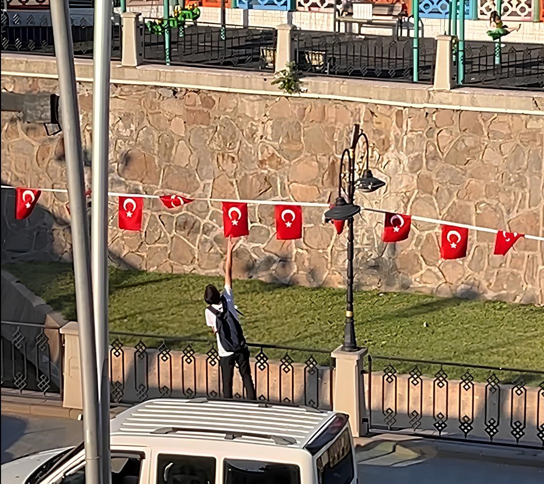 Minik Yürekten Büyük Davranış