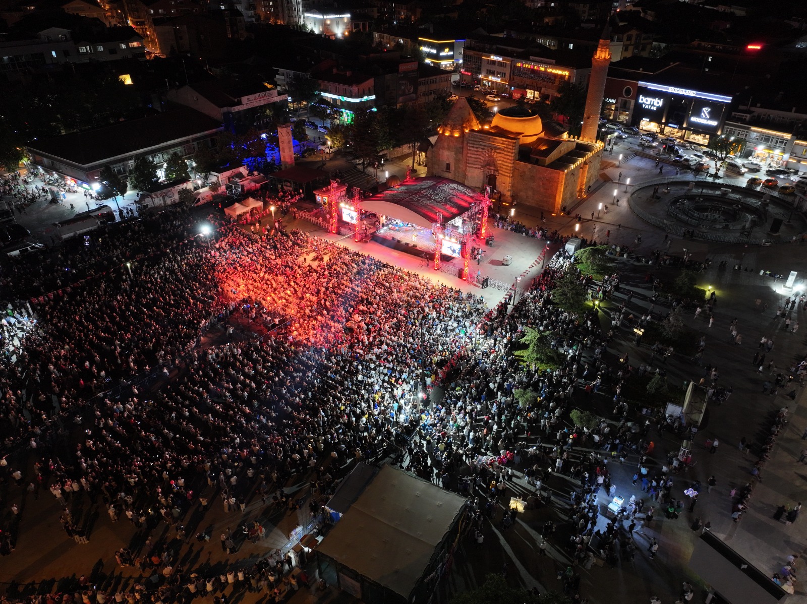 Muhteşem Konser Ile Kırşehir’de Neşet Ertaş Rüzgârı Esti 2