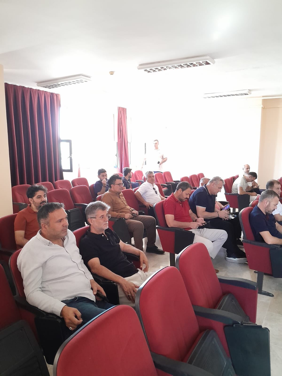 Okul Idarecilerine Yeni Yönerge Eğitimi