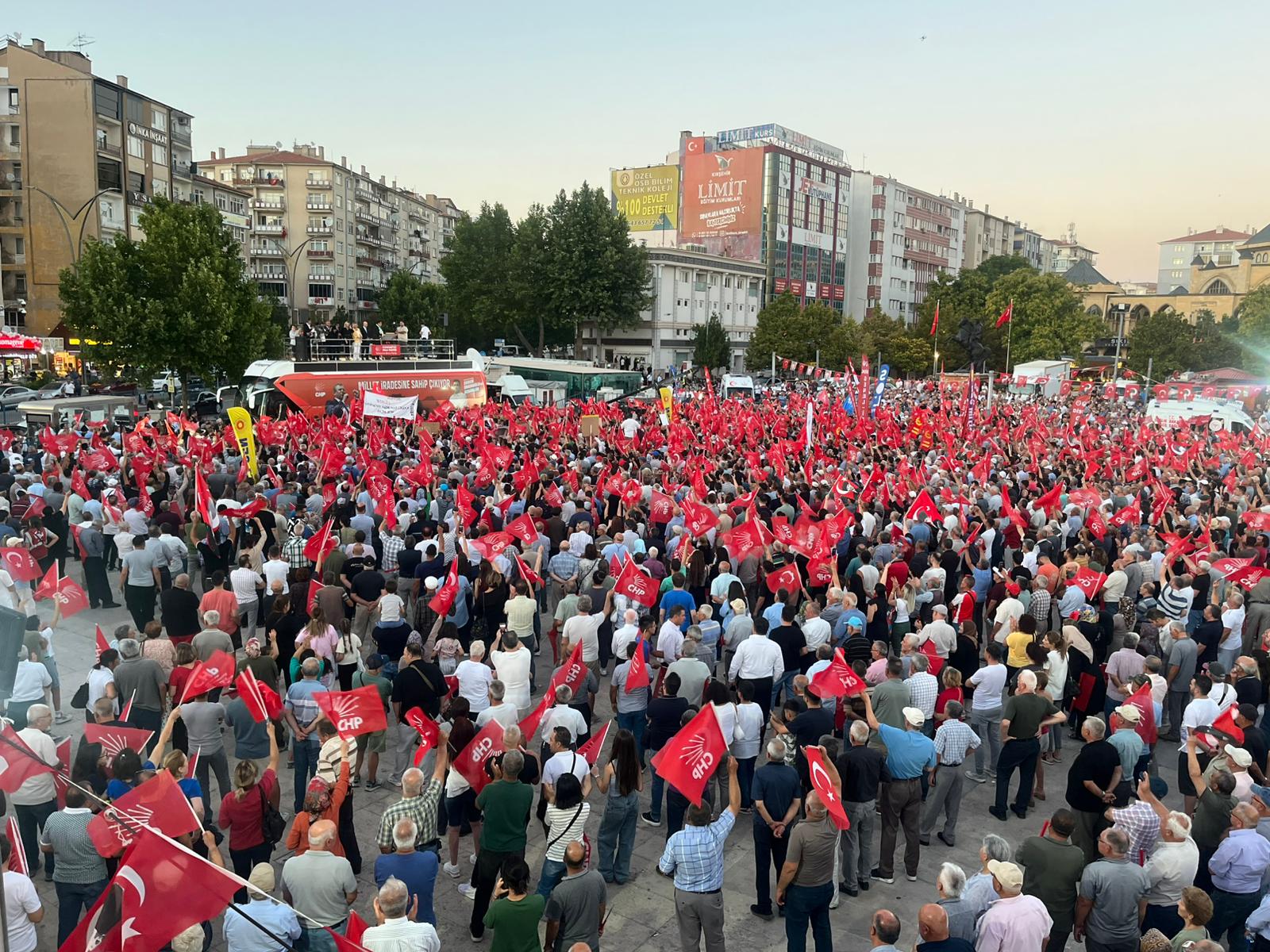Özel, Ertaş'tan Sözleriyle Kürsüye Çıktı, Kırşehir'e Halkına Seslendi1