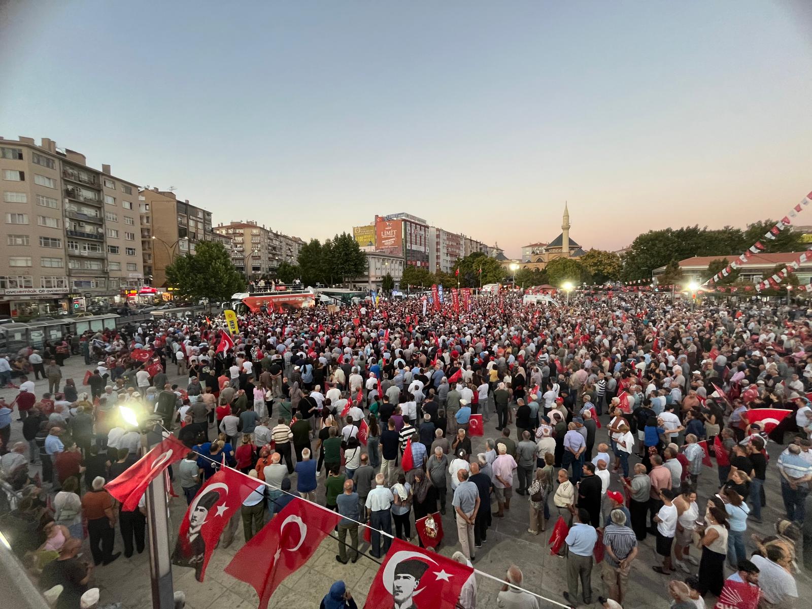 Özel, Ertaş'tan Sözleriyle Kürsüye Çıktı, Kırşehir'e Halkına Seslendi7
