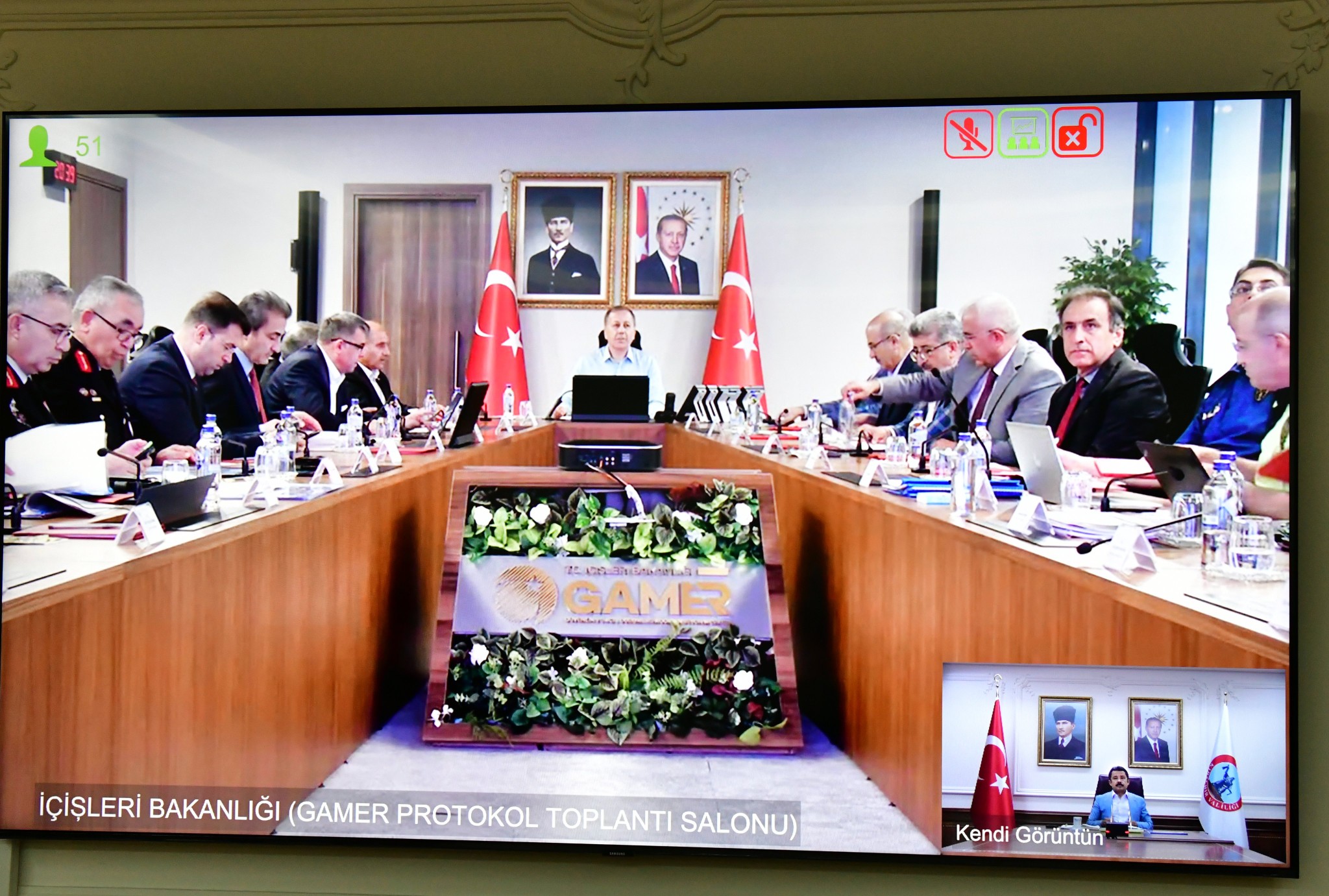 Vali Demiryürek  Bakan Yerlikaya Ile Toplantıya Katıldı 1
