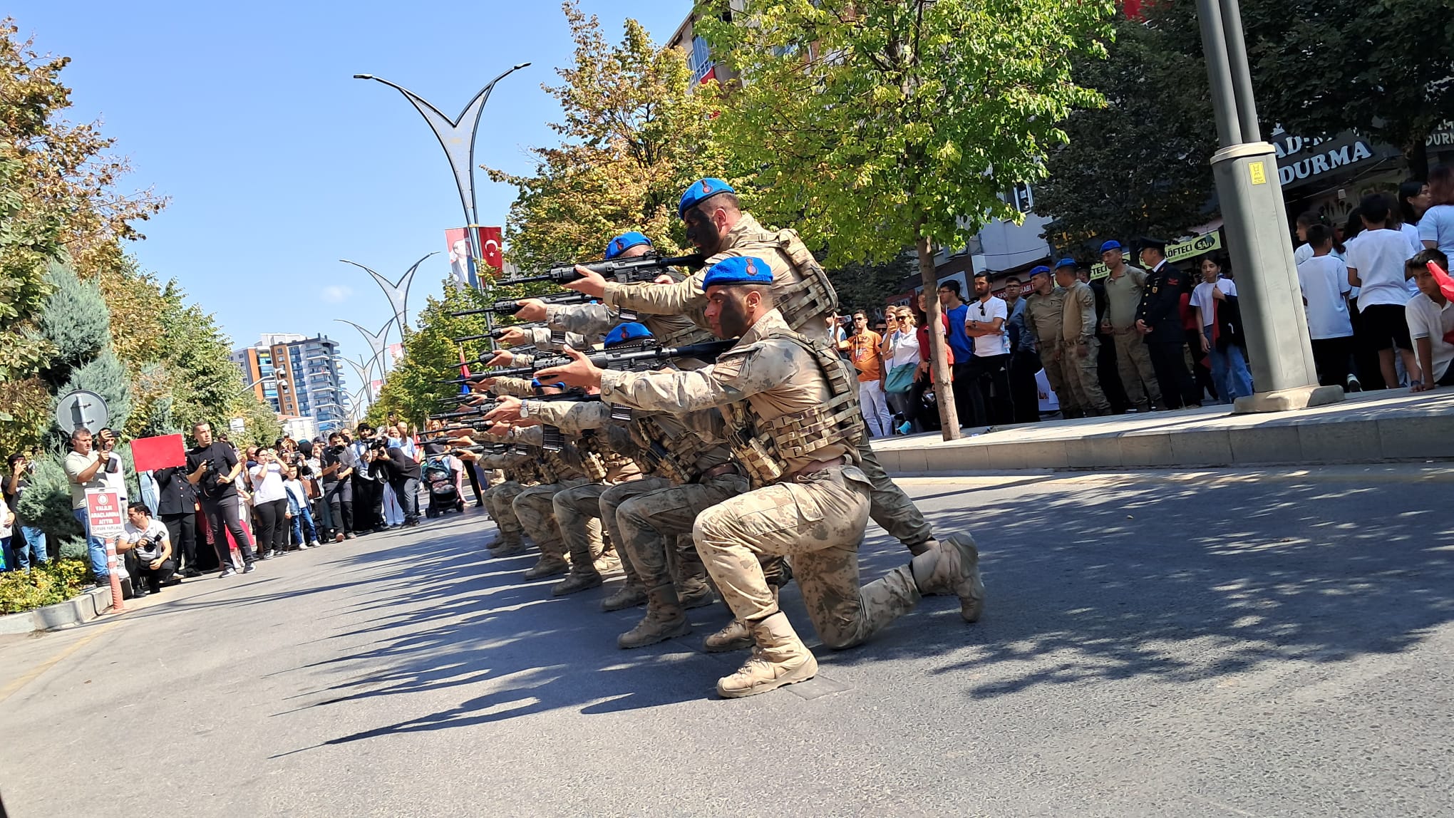 Valilik Önü 2