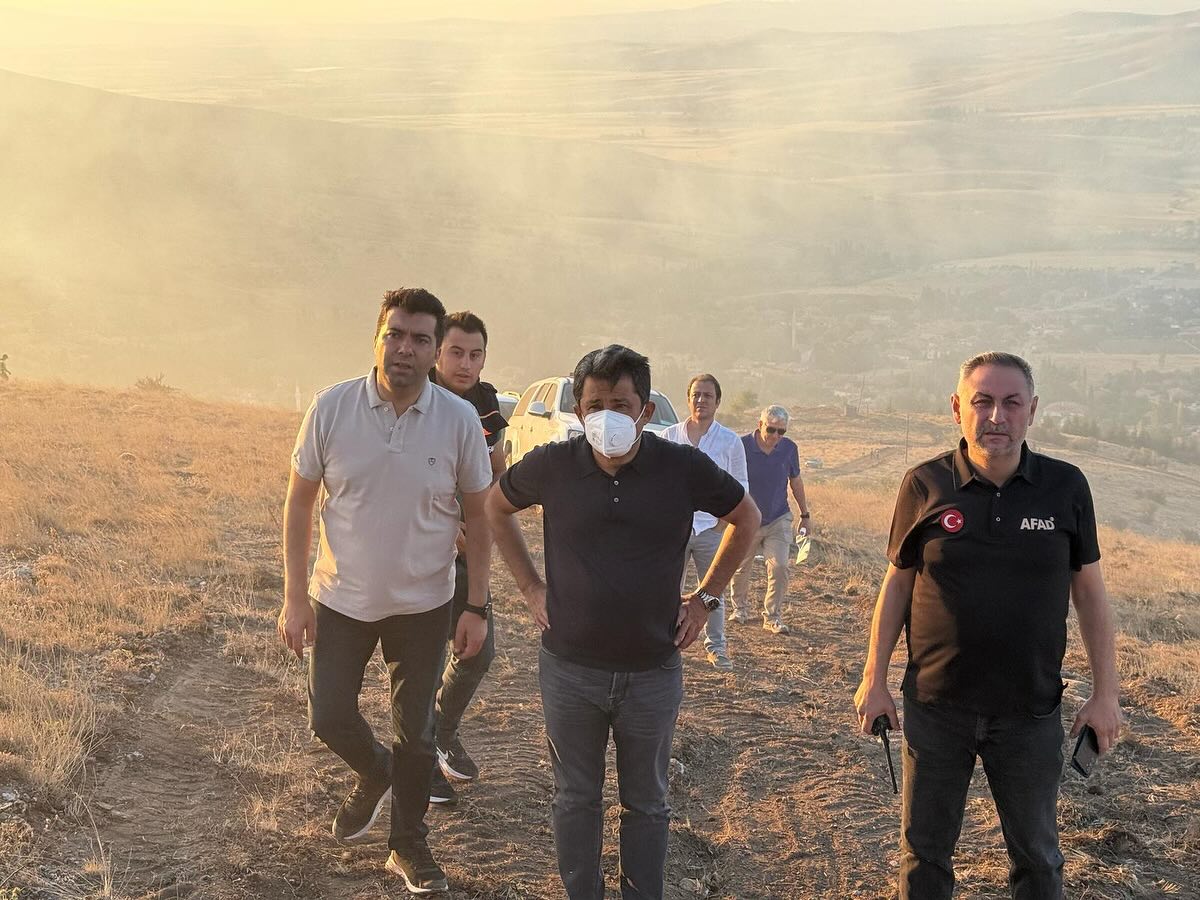 Yangın Büyük Ölçüde Kontrol Altına Alındı (1)-2