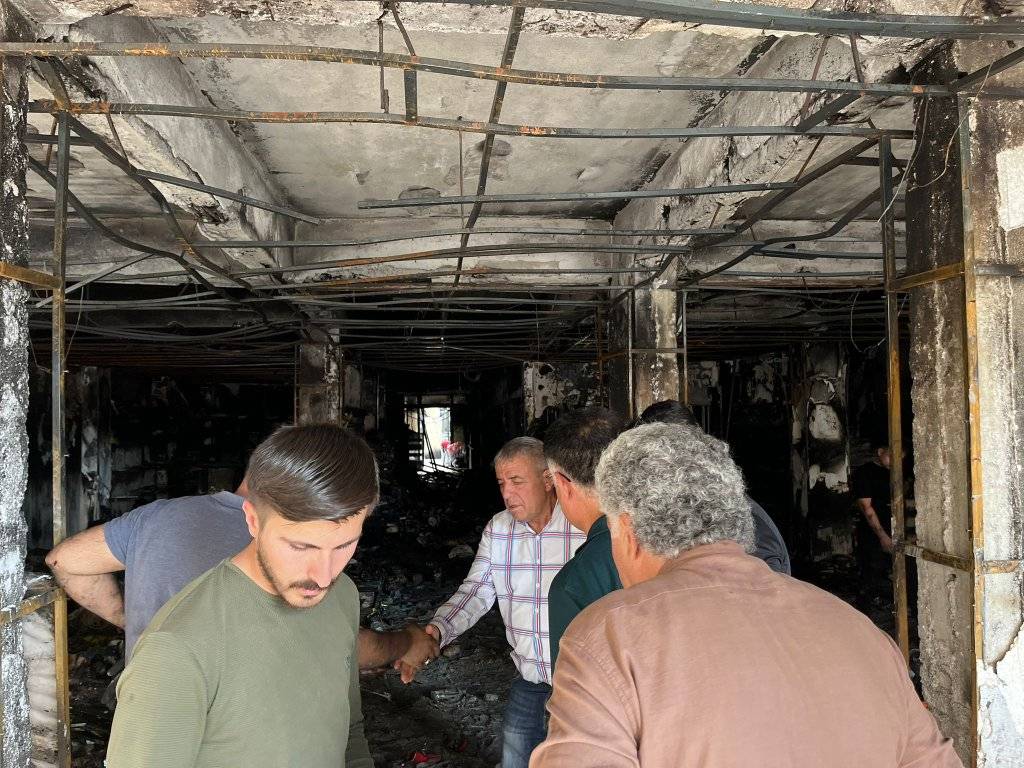 2. Çarşı’da Alevler Yükseldi, Esnaf Yalnız Kalmadı 1