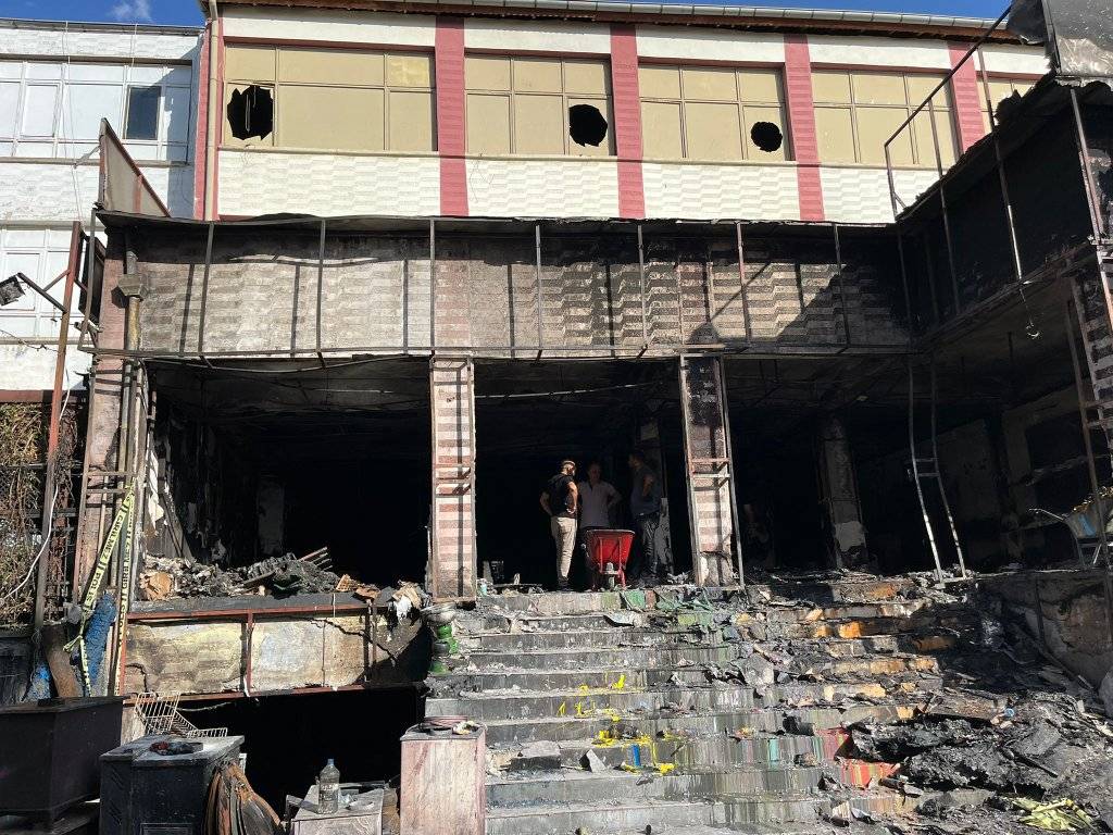 2. Çarşı’da Alevler Yükseldi, Esnaf Yalnız Kalmadı2