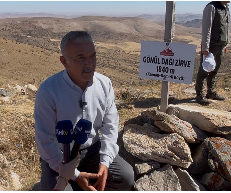 40 Saz Ile Bin 840 Metrede Neşet Ertaş Anıldı (20)