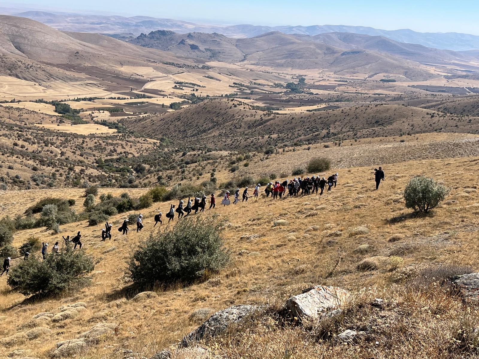 40 Saz Ile Bin 840 Metrede Neşet Ertaş Anıldı (5)