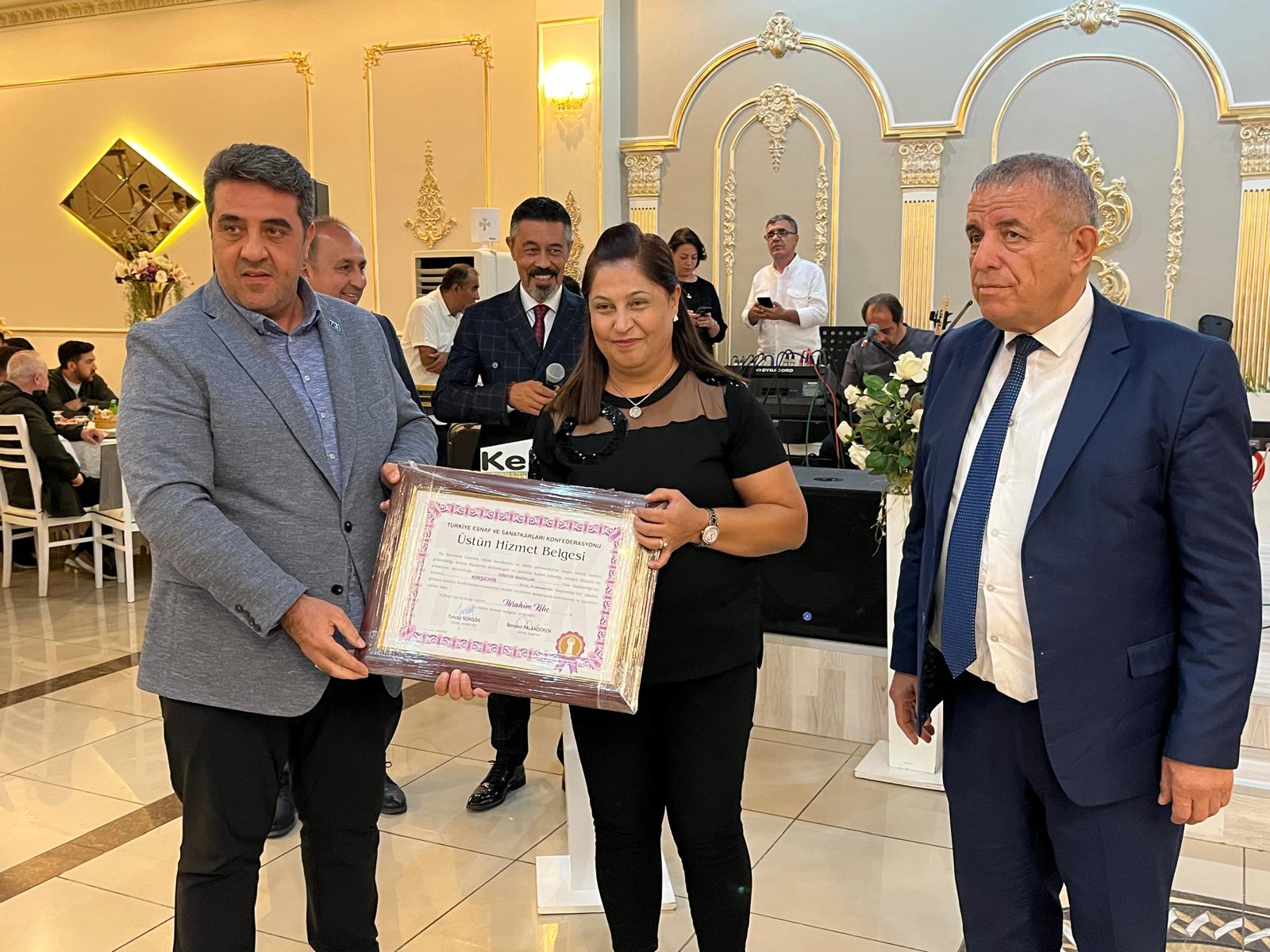 Ahi Esnafı Gecede Buluştu 60 Milyonluk Finansman Sözü Geldi (21)