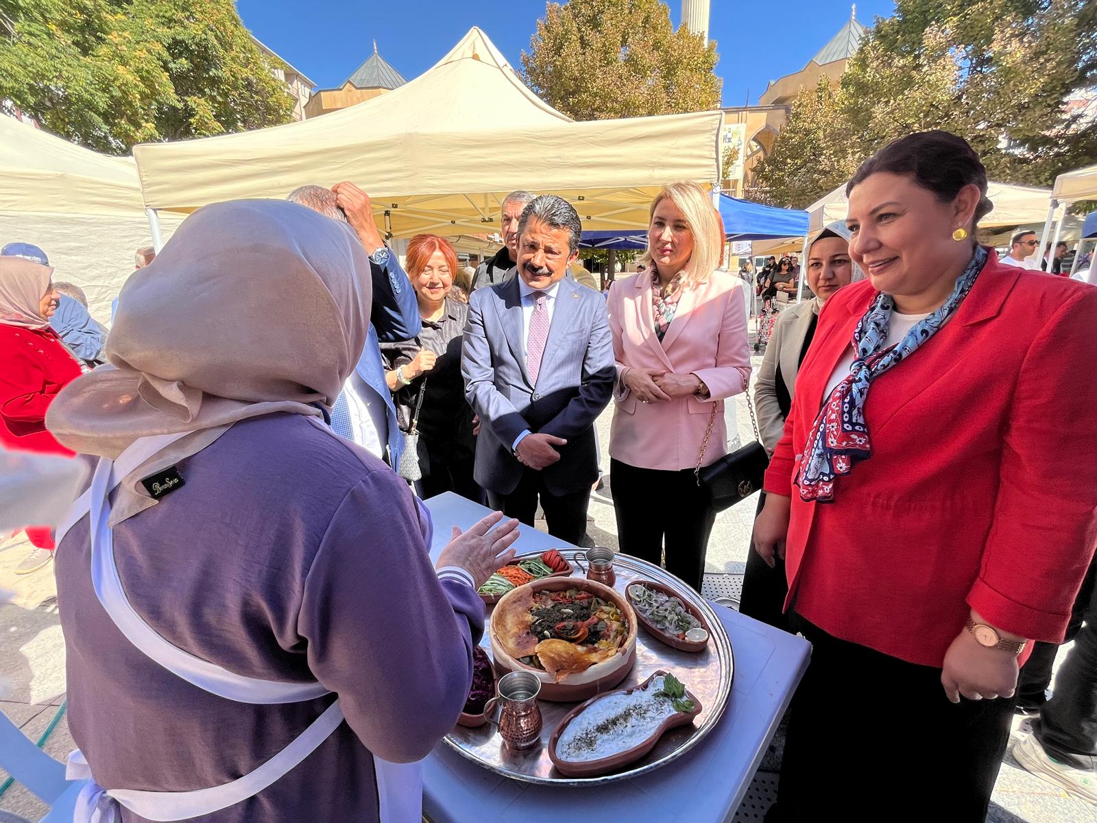 Ahilik Haftası’nda Yöresel Lezzetler Yarıştı (25)