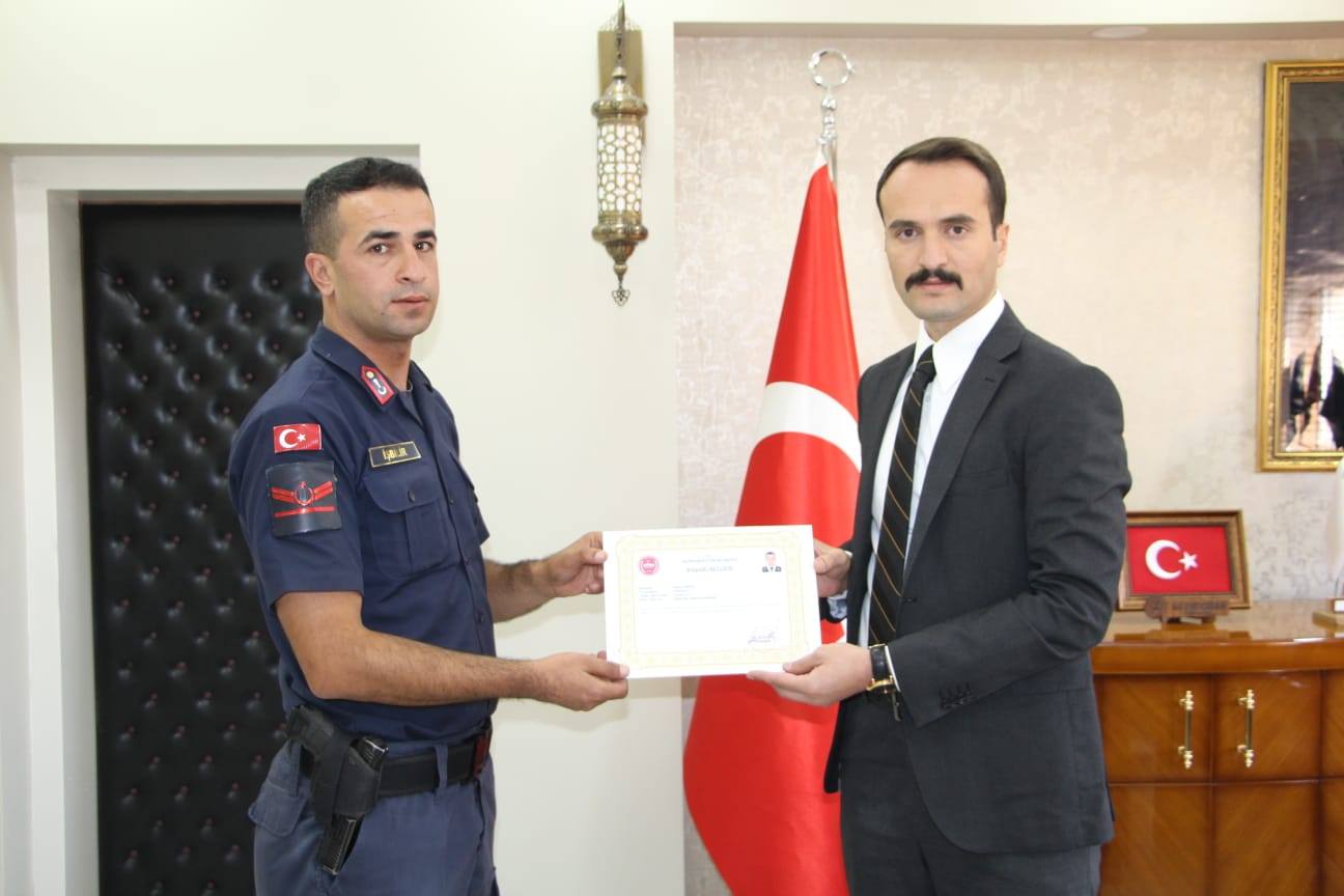Akpınar’da Jandarma Personeline Başarı Belgesi Takdim Edildi2