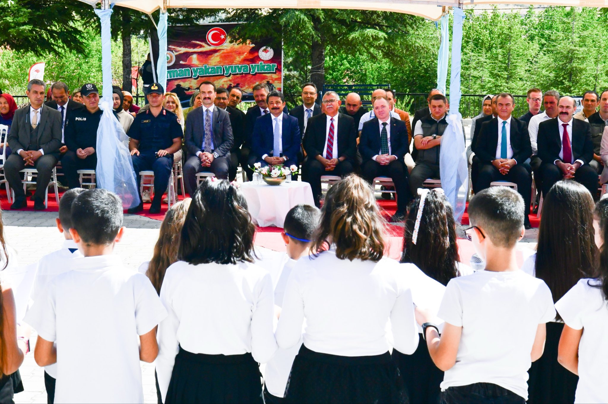 İlköğretim Haftası’nda Fidanlar Toprakla Buluştu