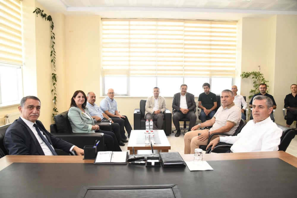 Kırşehir Ahi Evran Üniversitesi Sosyal Bilimler Yüksekokulu’nda Bayrak Değişimi1