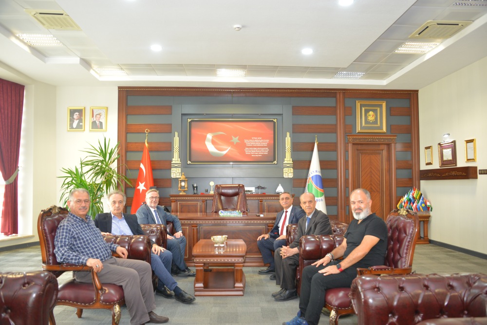 Kırşehir Ahi Evran Üniversitesi Yazma Ve Nadir Matbu Eserleri Geleceğe Taşıyor4