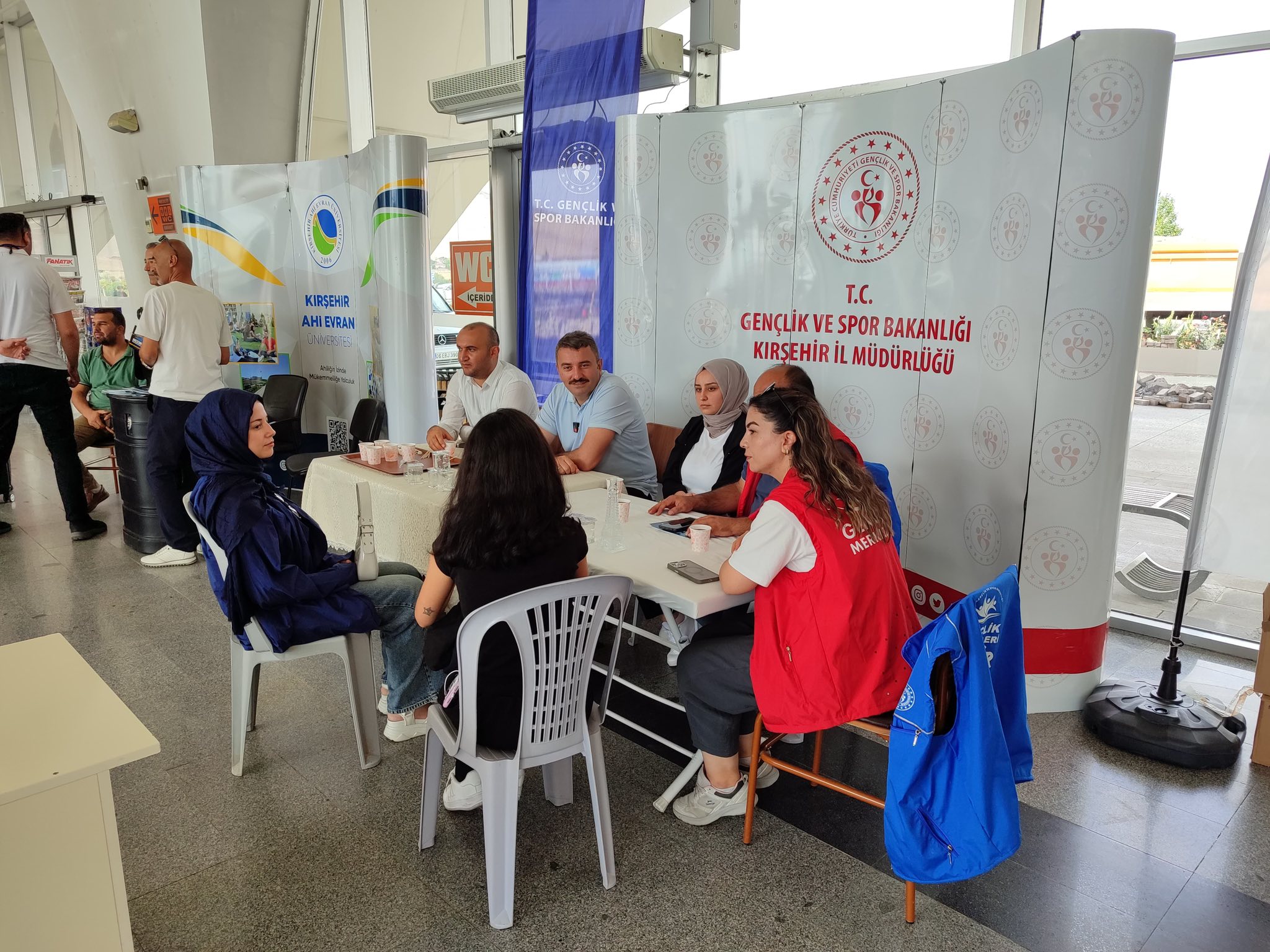 Kırşehir Gençlik Ve Spor İl Müdürlüğü, Öğrencilerin Ilk Adımlarında Yanında2