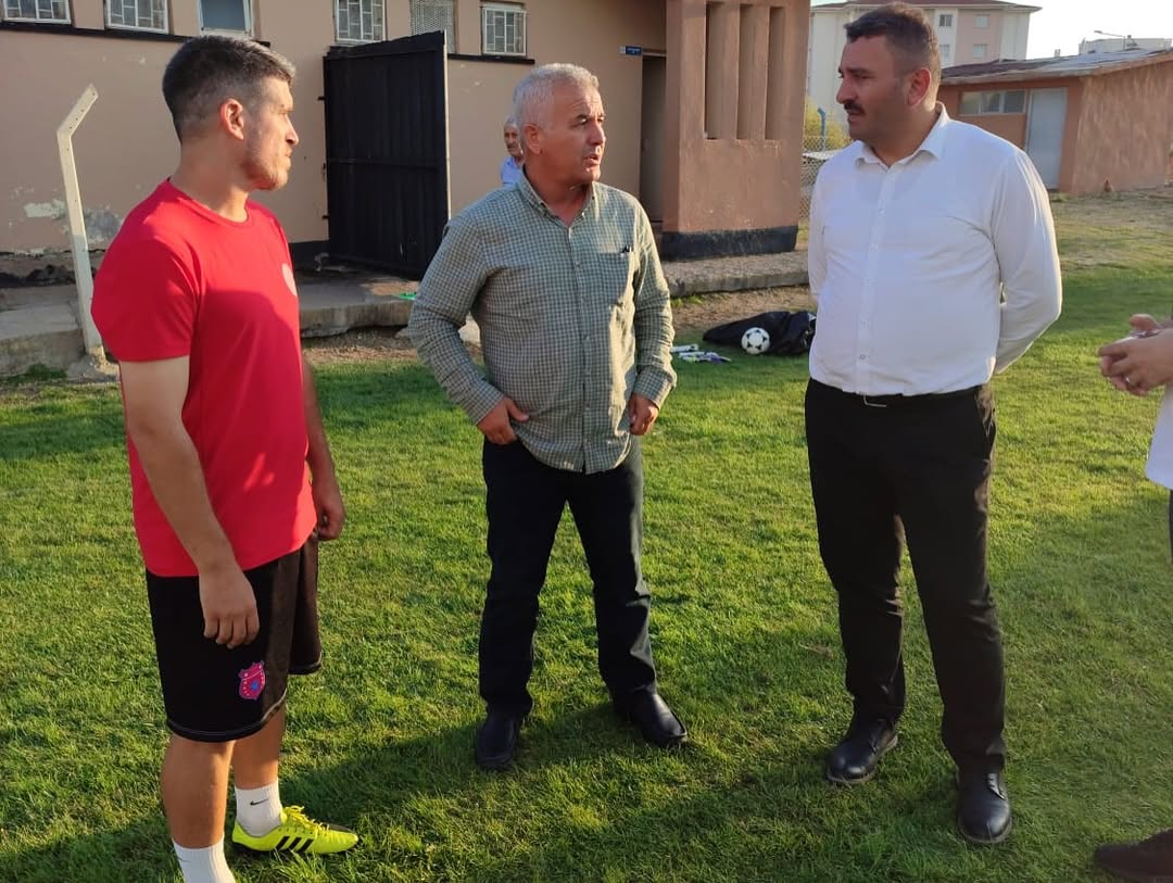 Kırşehir Gençlik Ve Spor İl Müdürümüz Sn. Yasin Çakmakçı Ve Spor Şube Müdürümüz Aslan Uçar, Bu S (2)