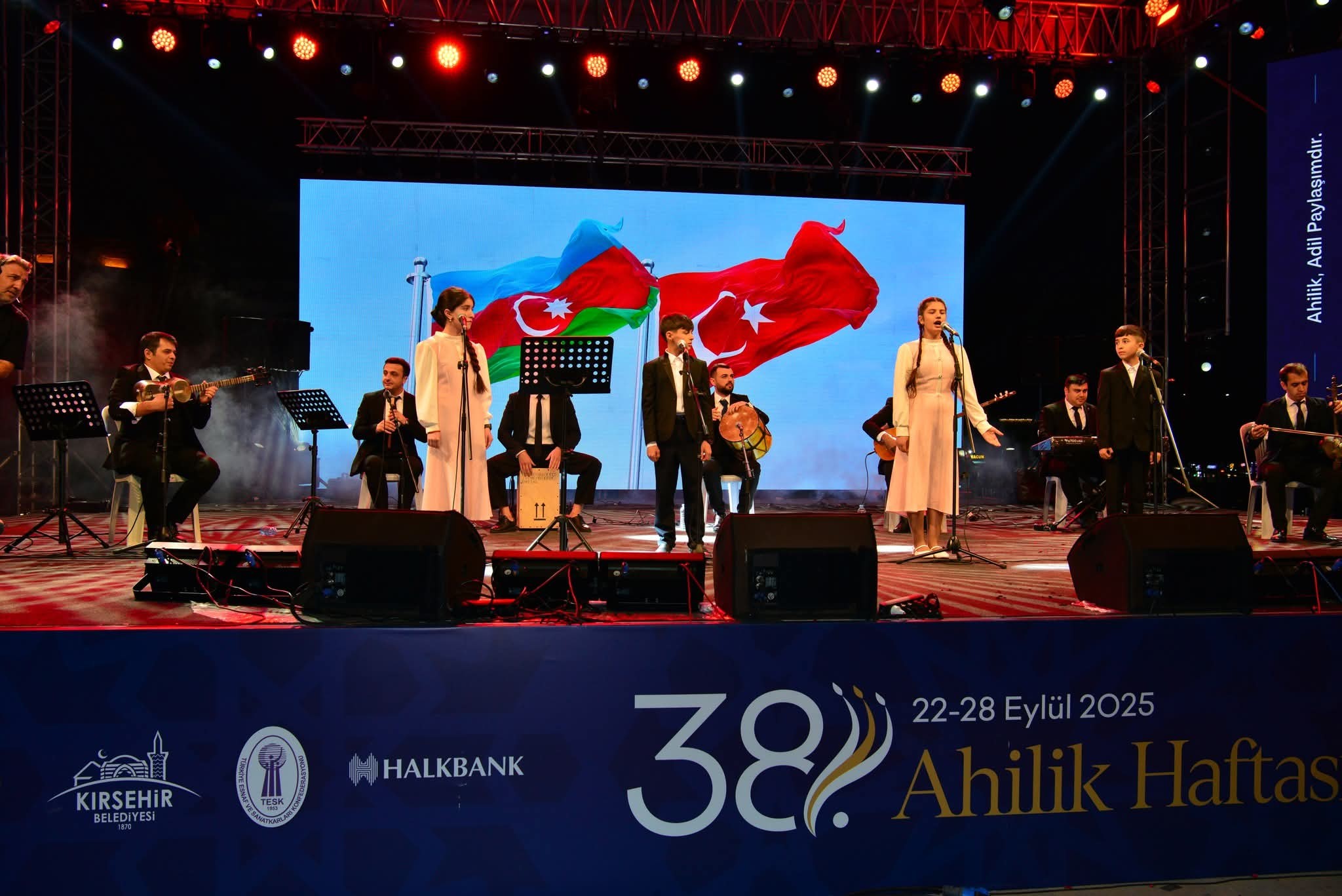 Kırşehir’de Ahilik Coşkusuna Azeri Ezgileri Damga Vurdu 3