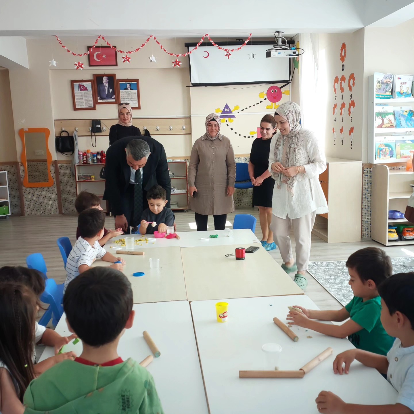 Sağlam, Öğrenciler Ve Öğretmenlerle Buluştu