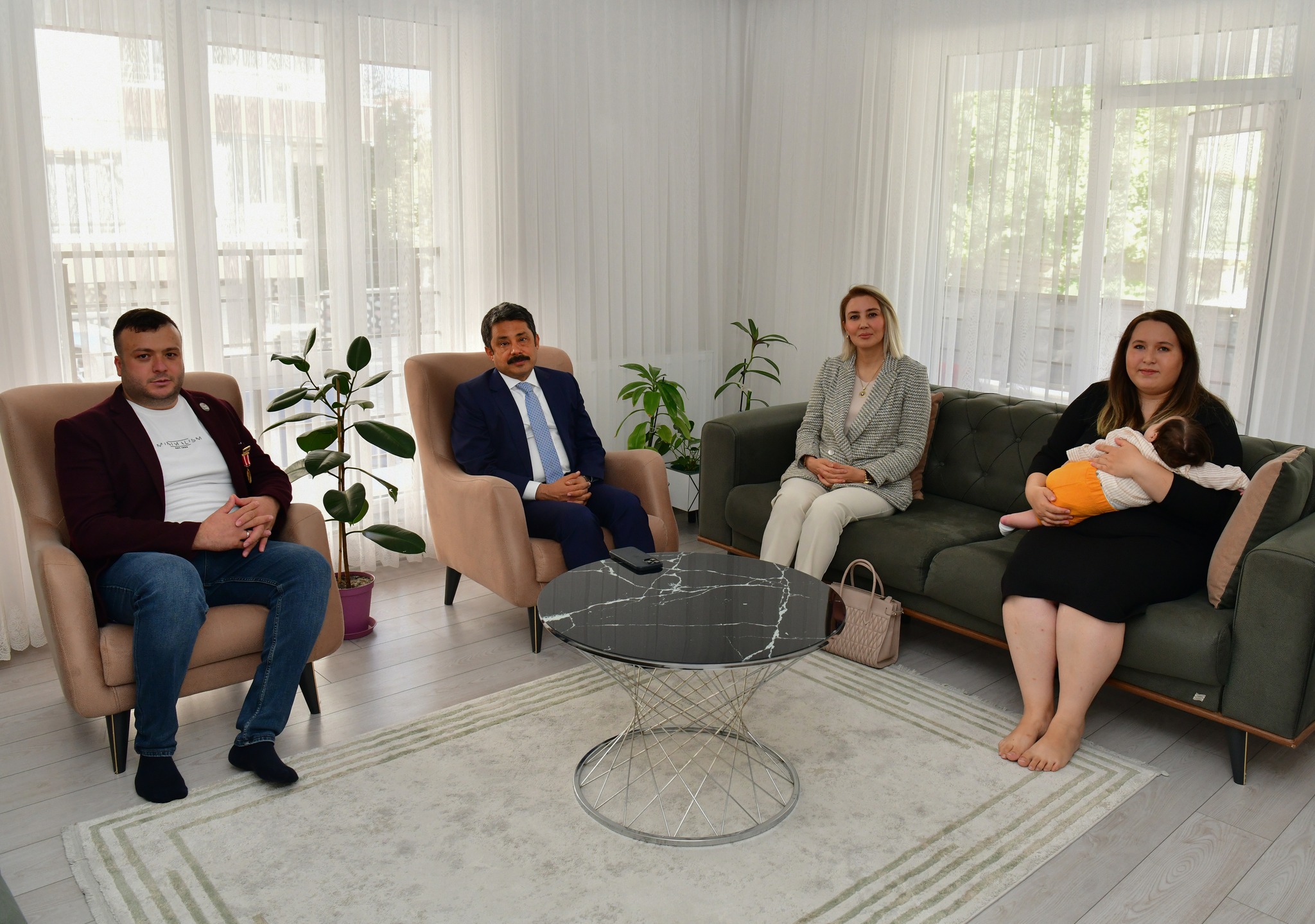 Vali Demiryürek, Kahramanlarla Bir Araya Geldi