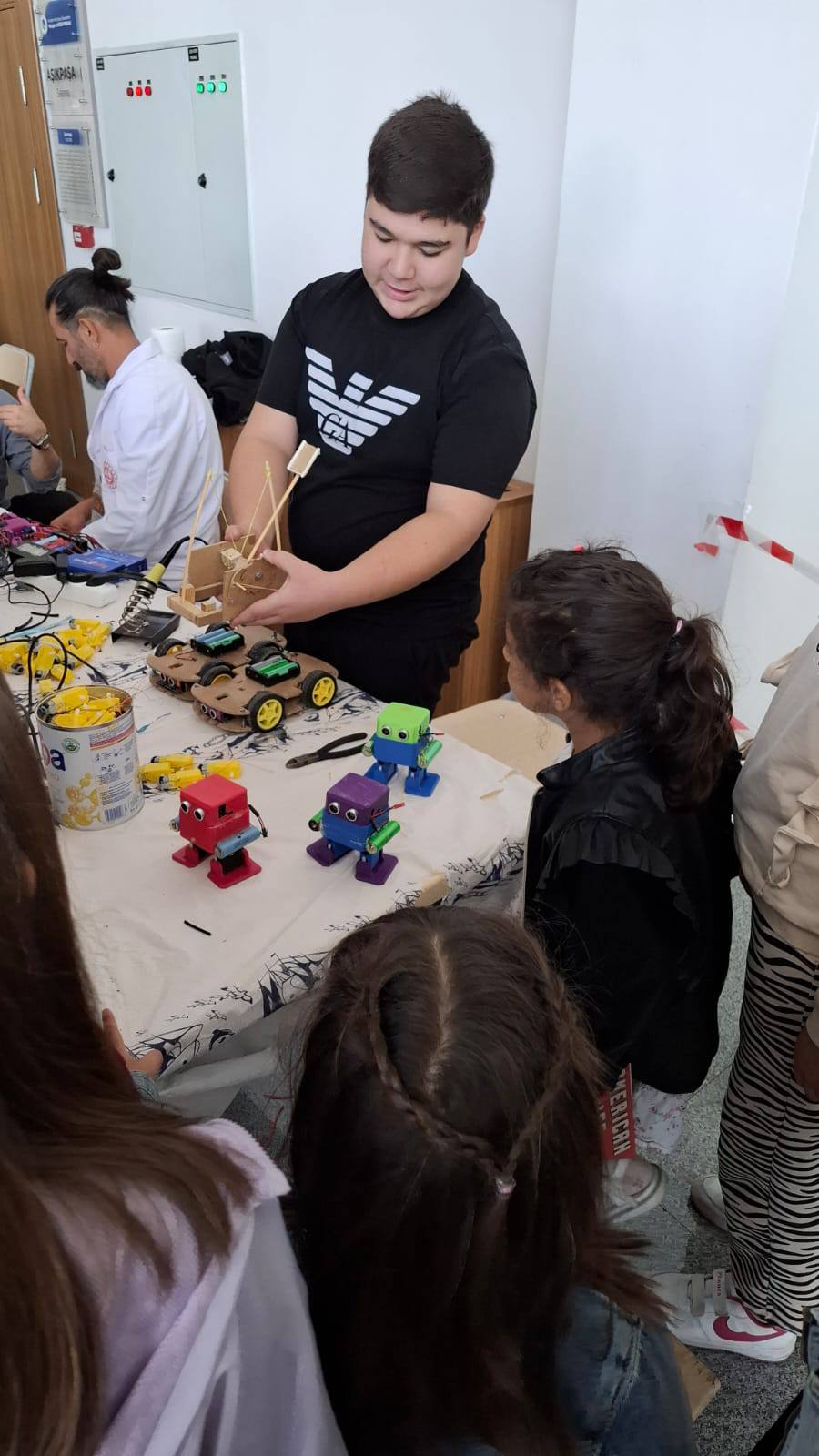 556047939 818153177391771 2994331539529903809 N