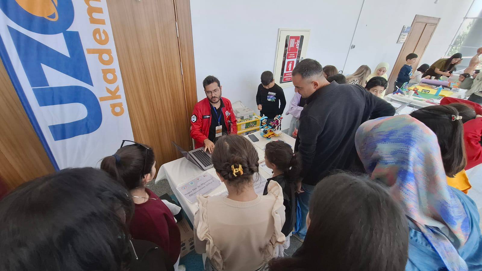 559358612 818153220725100 6584760636980663865 N