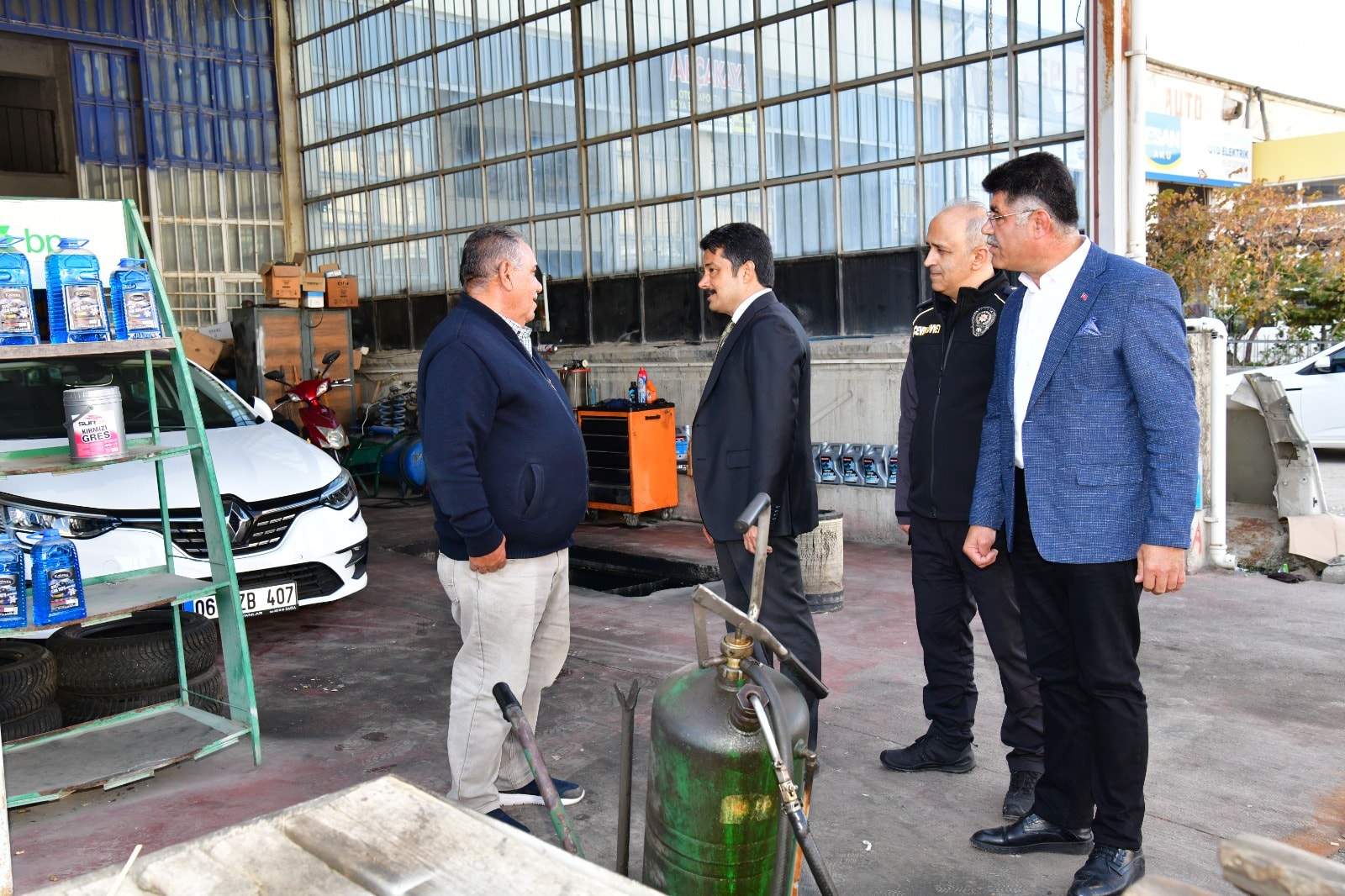 571205205 25329638786654754 2741812771648137098 N