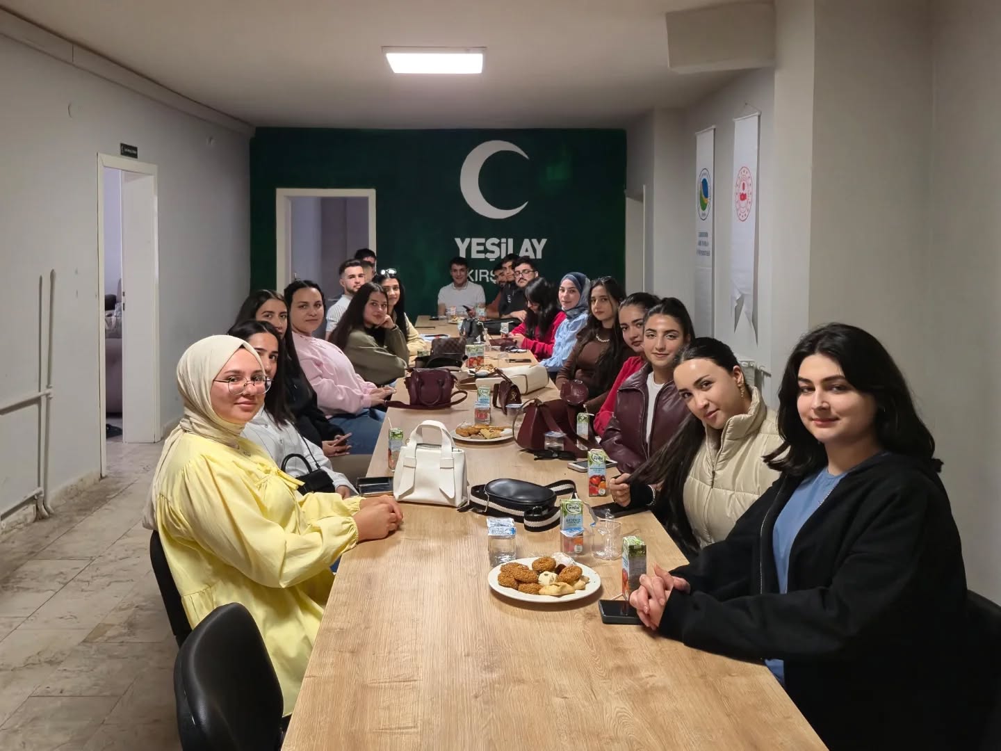 571963882 18295947079282389 5654551232812775757 N