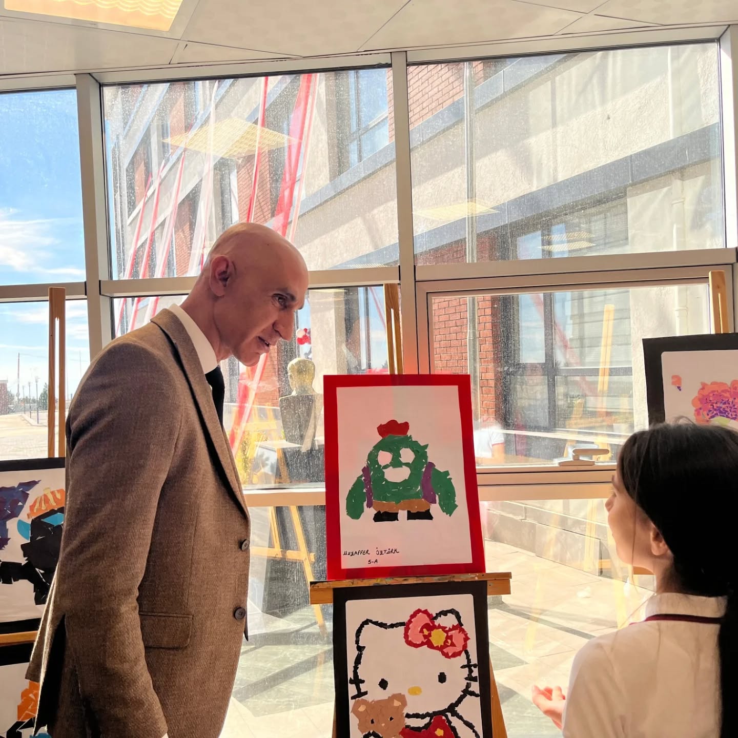 572347885 18380435584179223 8669621249022947203 N