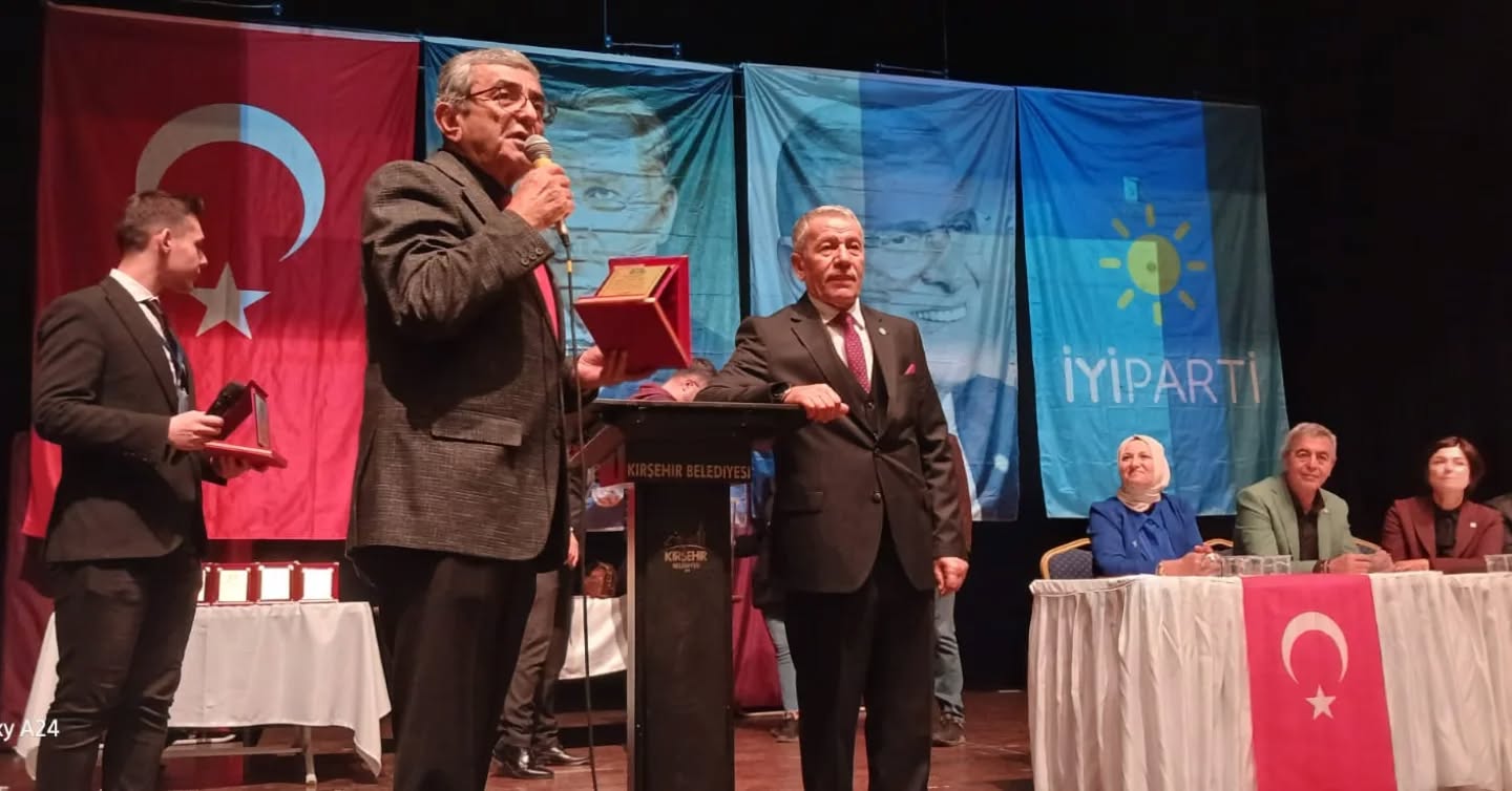 572936568 17948249274029149 2404113898901980081 N