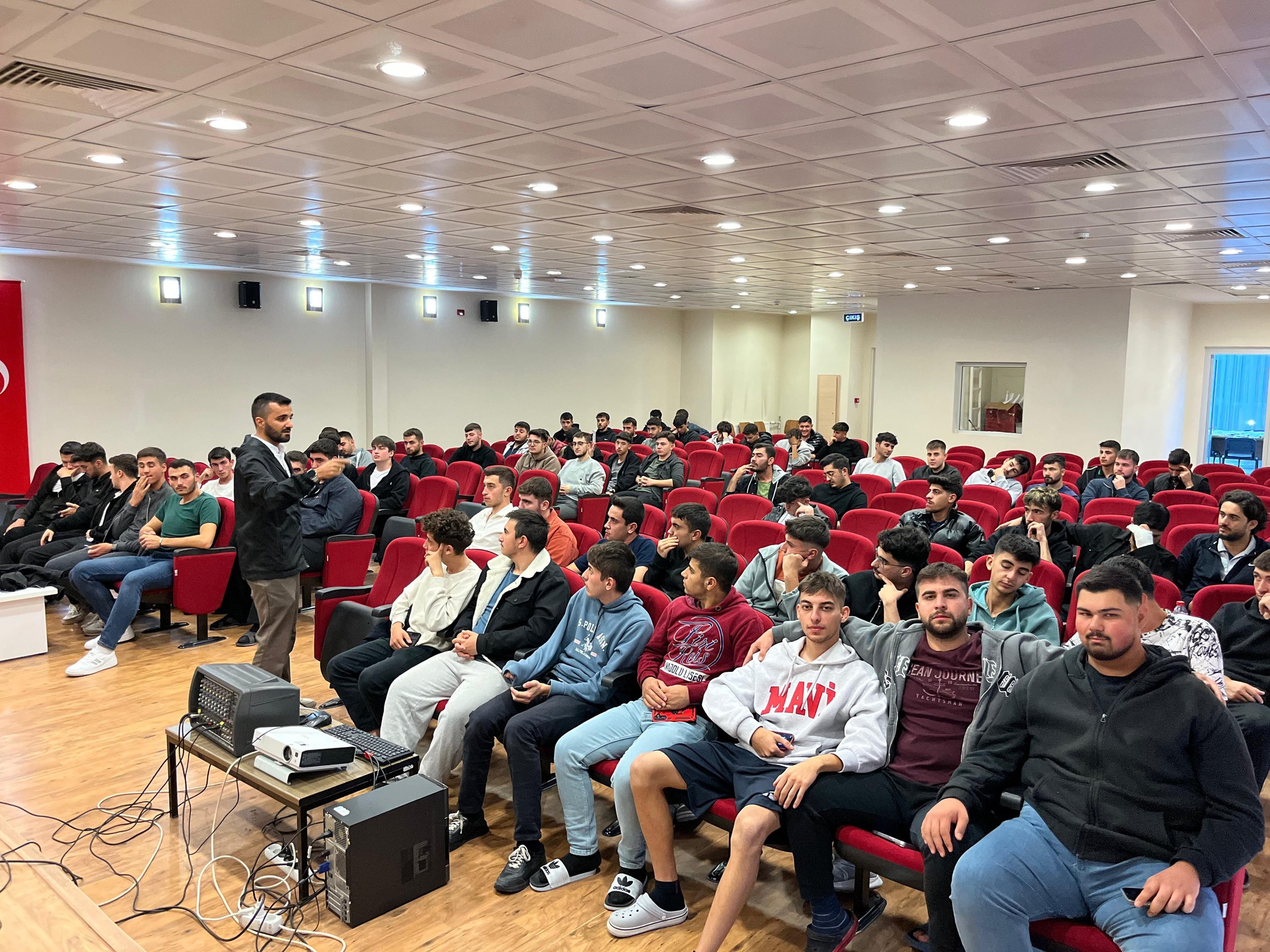 573085497 790272353834910 8974786169520208249 N