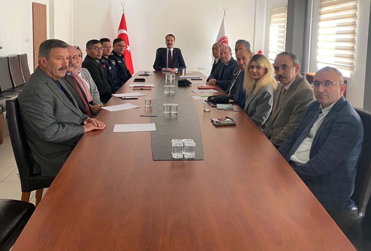 573877444 2303111223495847 8062988562618245883 N