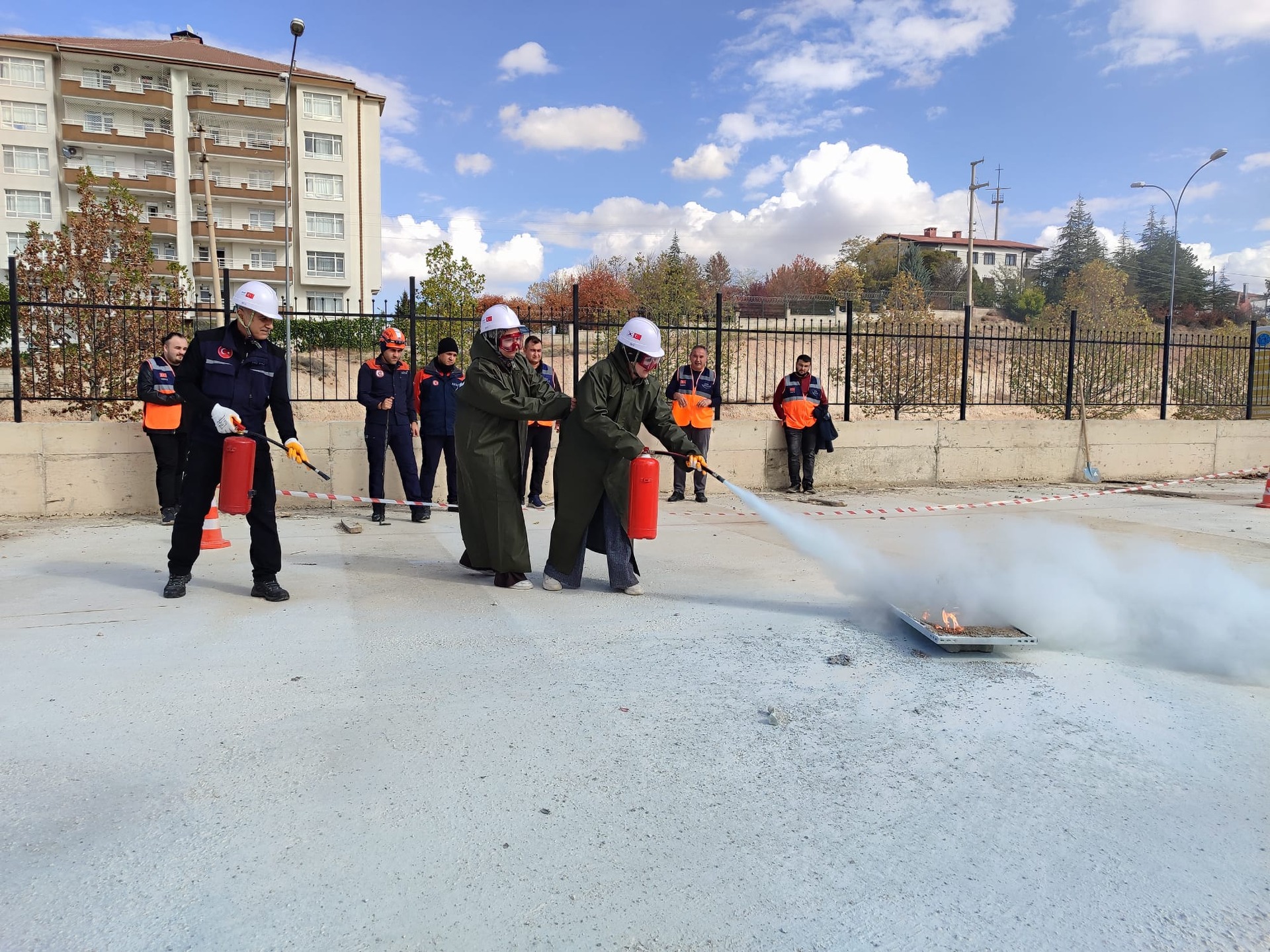 Afad Gönüllüleri Sahaya Iniyor