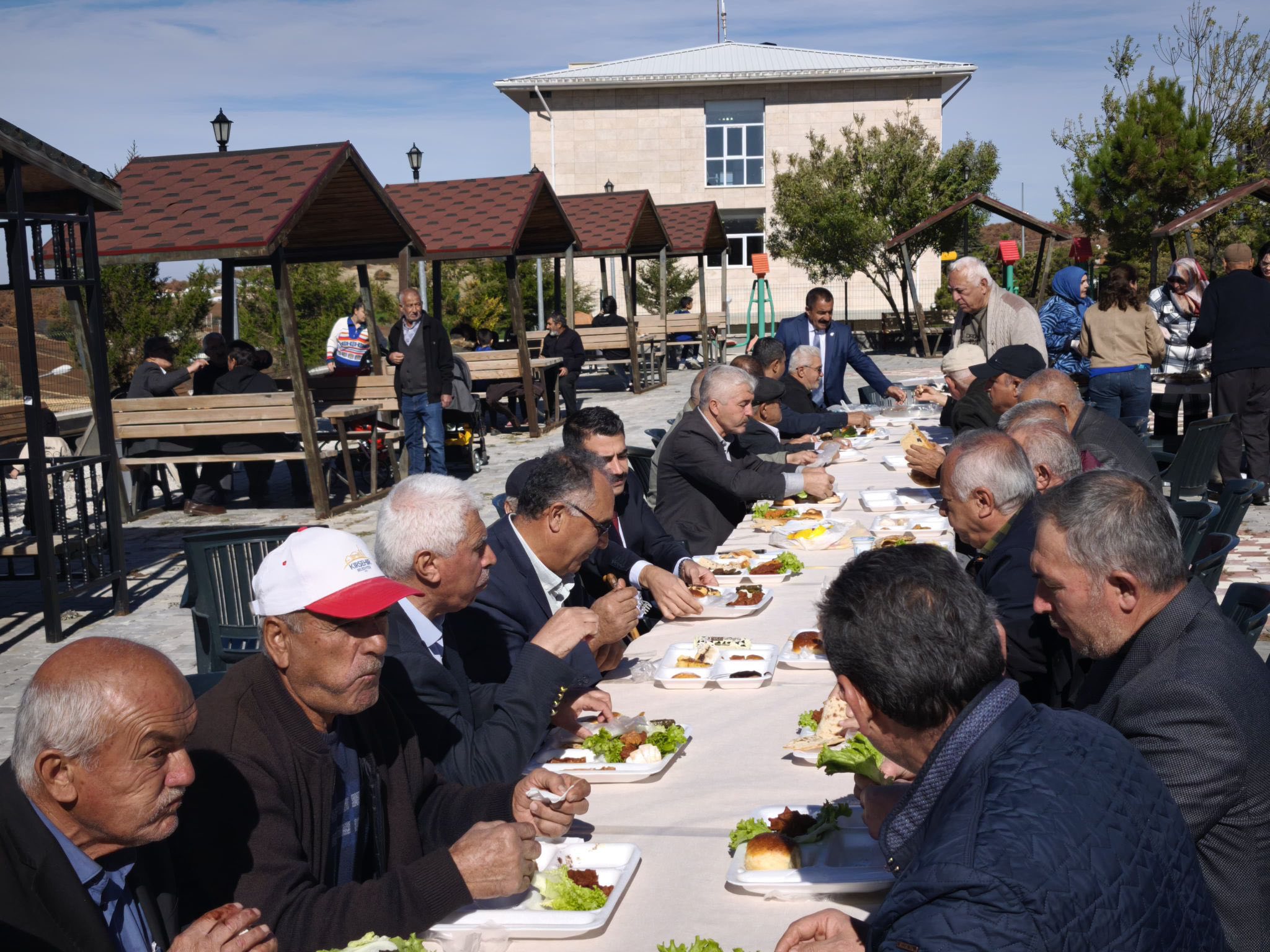 Akçakent’te Gazze İçin Seferberlik Kermesi Düzenlendi2