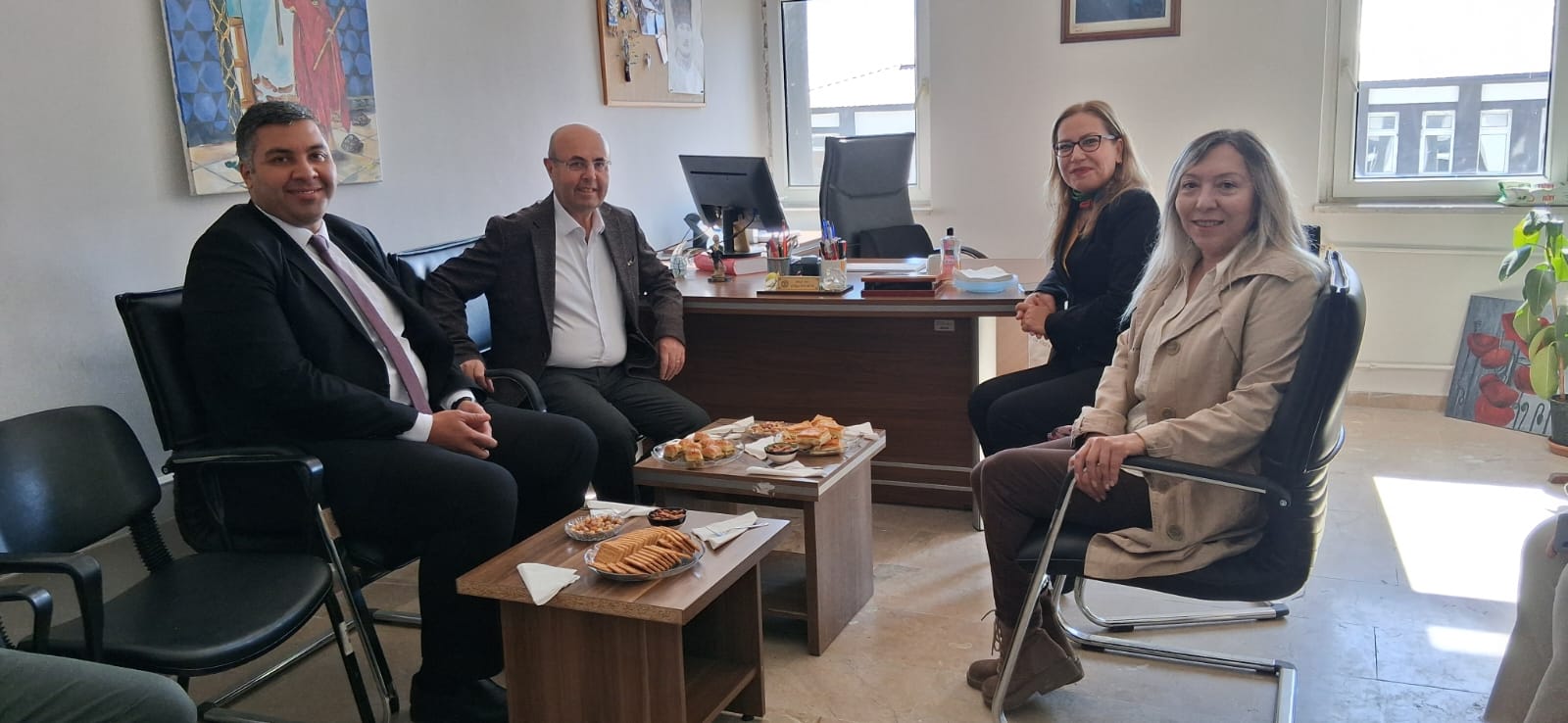 Başkan Ve Akademisyenler Sanat Ve Eğitim Üzerine Görüşmede Buluştu 1