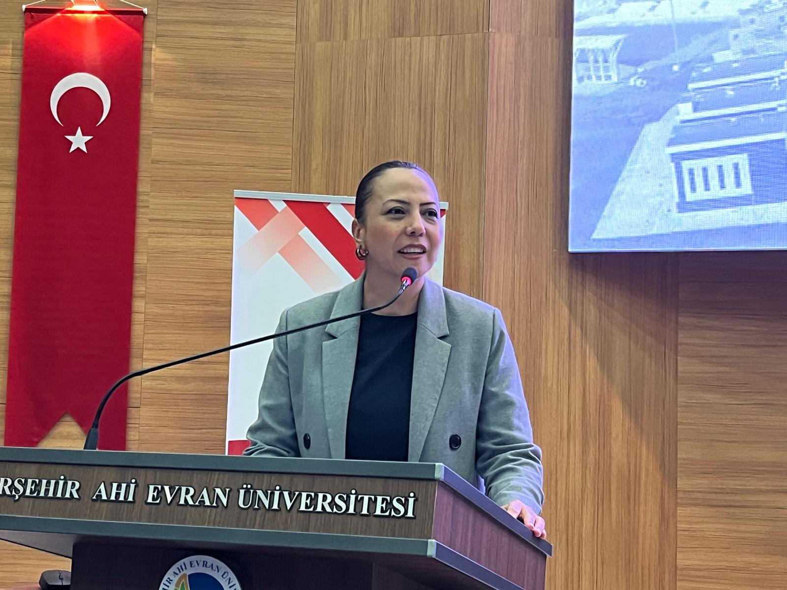 Bürokrasi Ile Gençlik Buluştu (7)